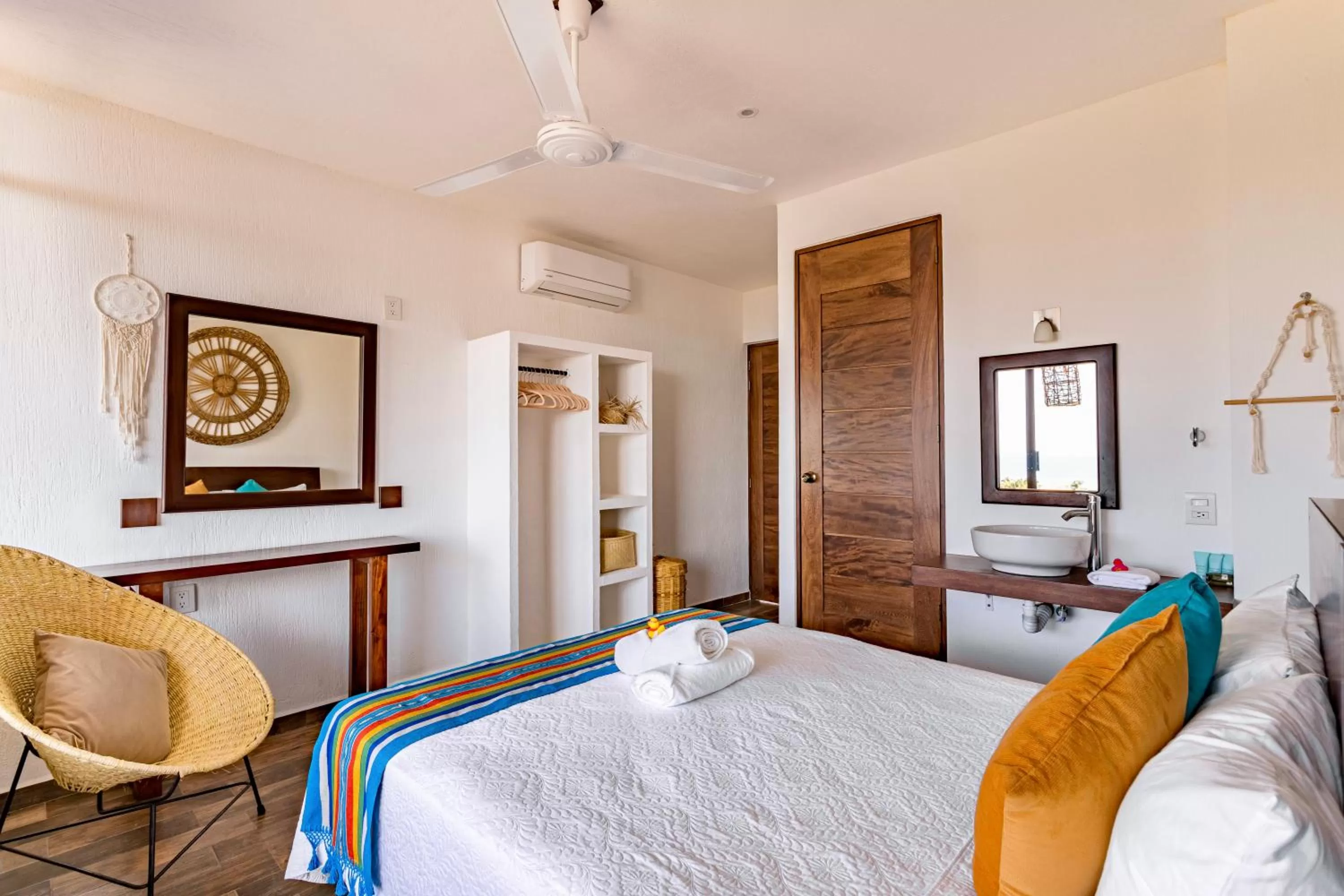 Bed in Punta Kai Hotel & Hostal