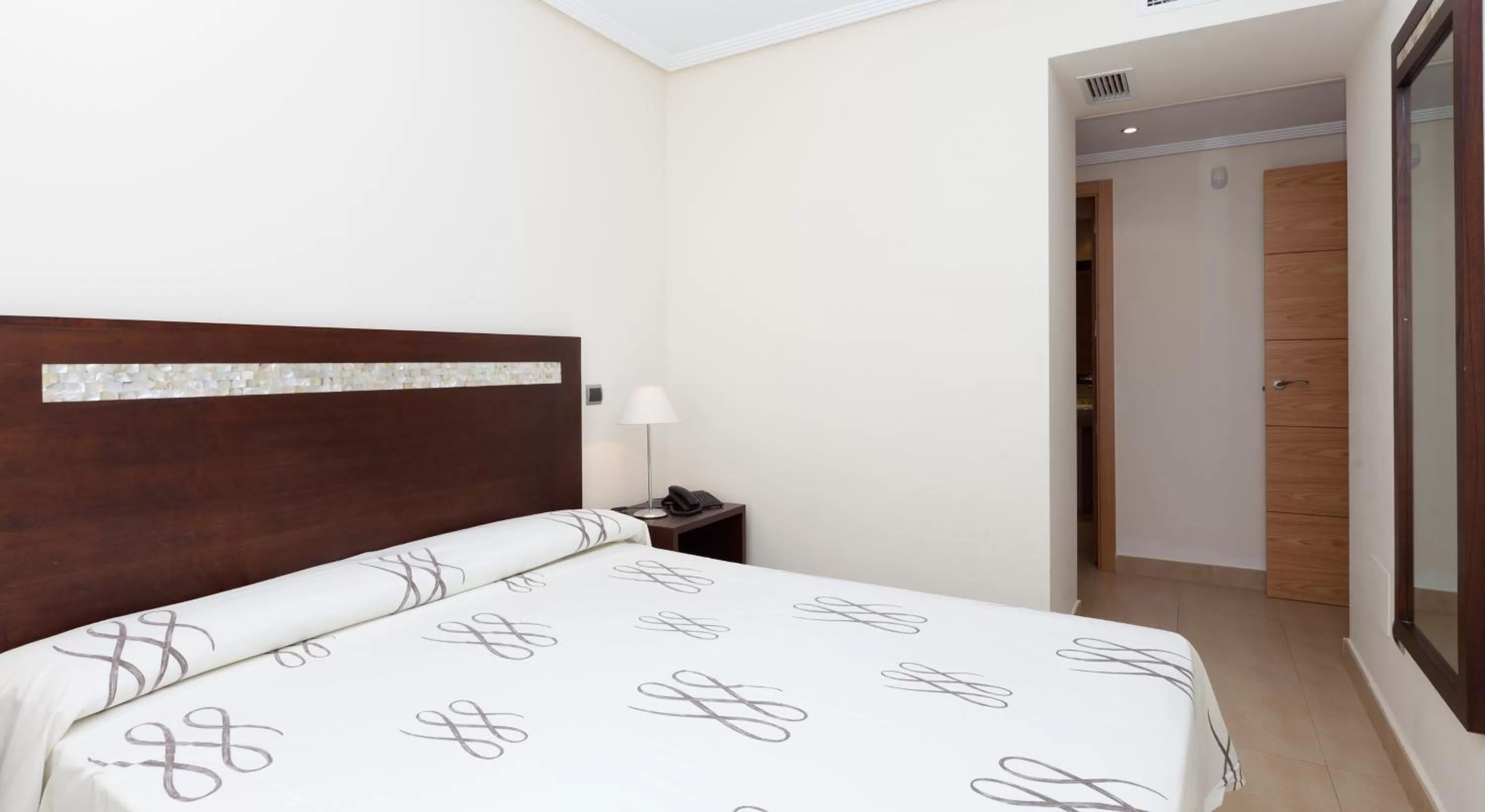 Kitchen or kitchenette in Senator Mar Menor Golf & Spa Resort