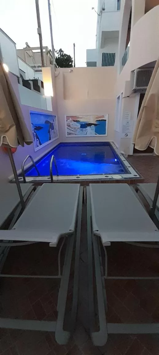 Swimming pool in Antonia Hotel