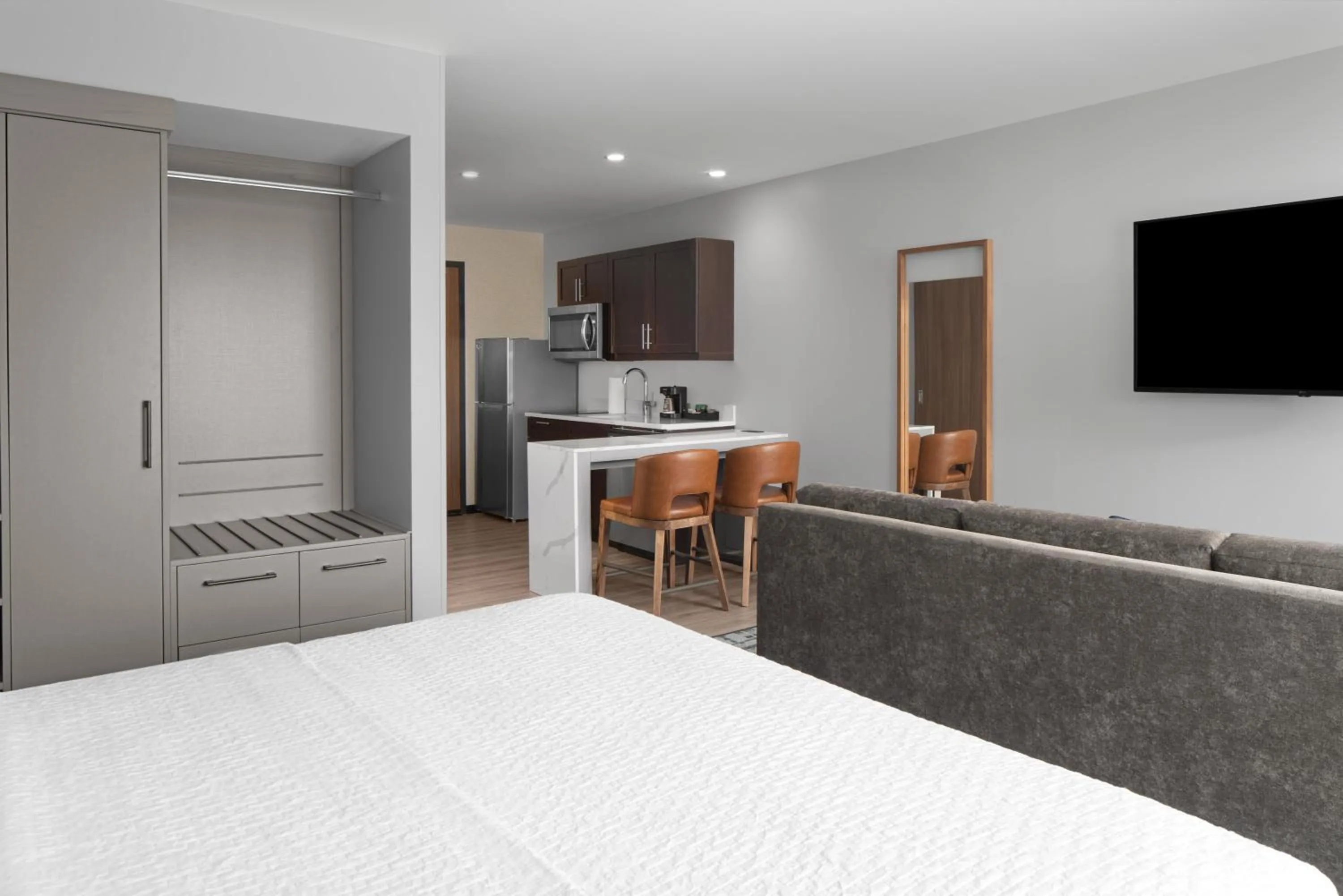 TV and multimedia, Bed in Homewood Suites By Hilton Charlotte Uptown First Ward