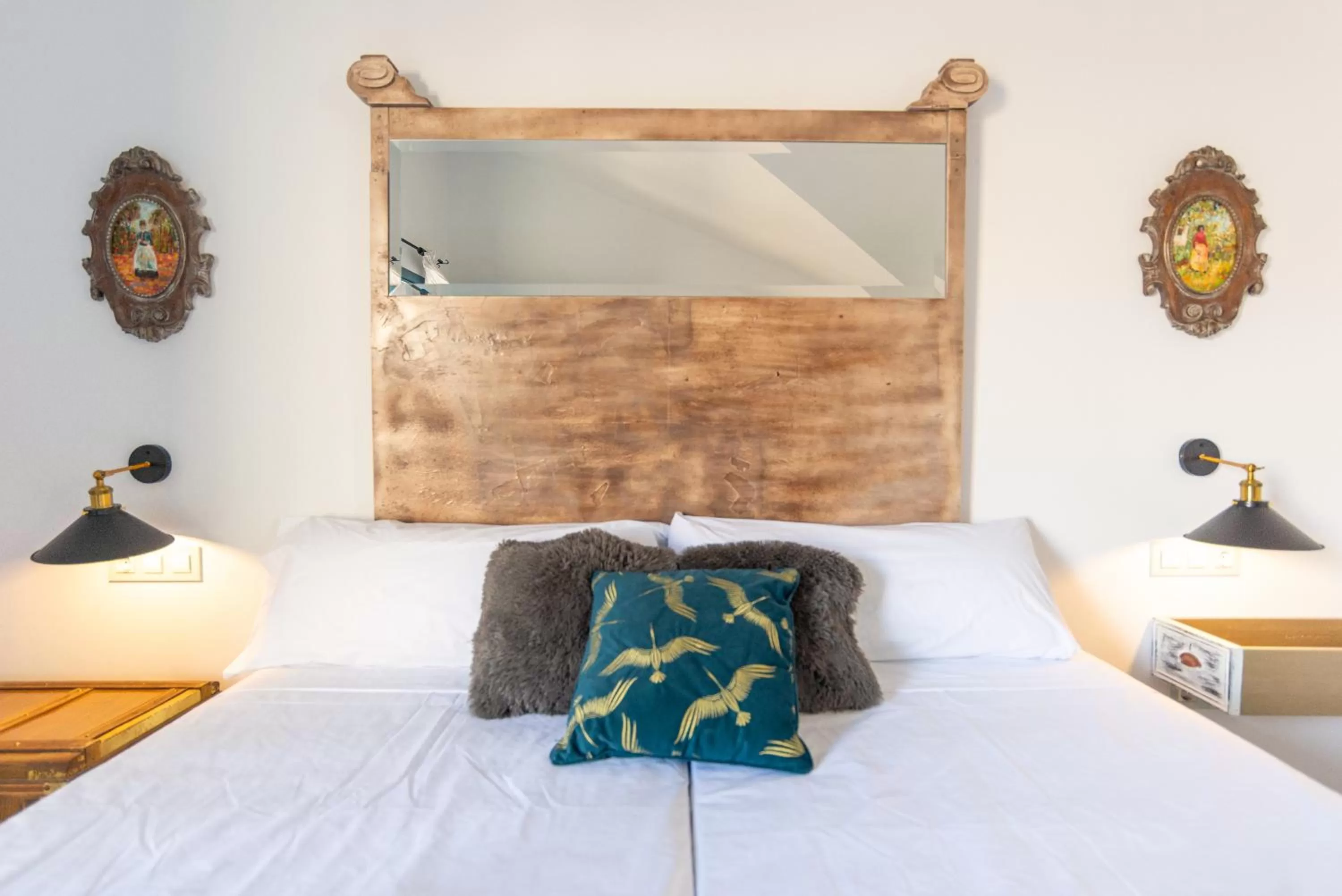 Bedroom, Bed in Hotel Albaicín