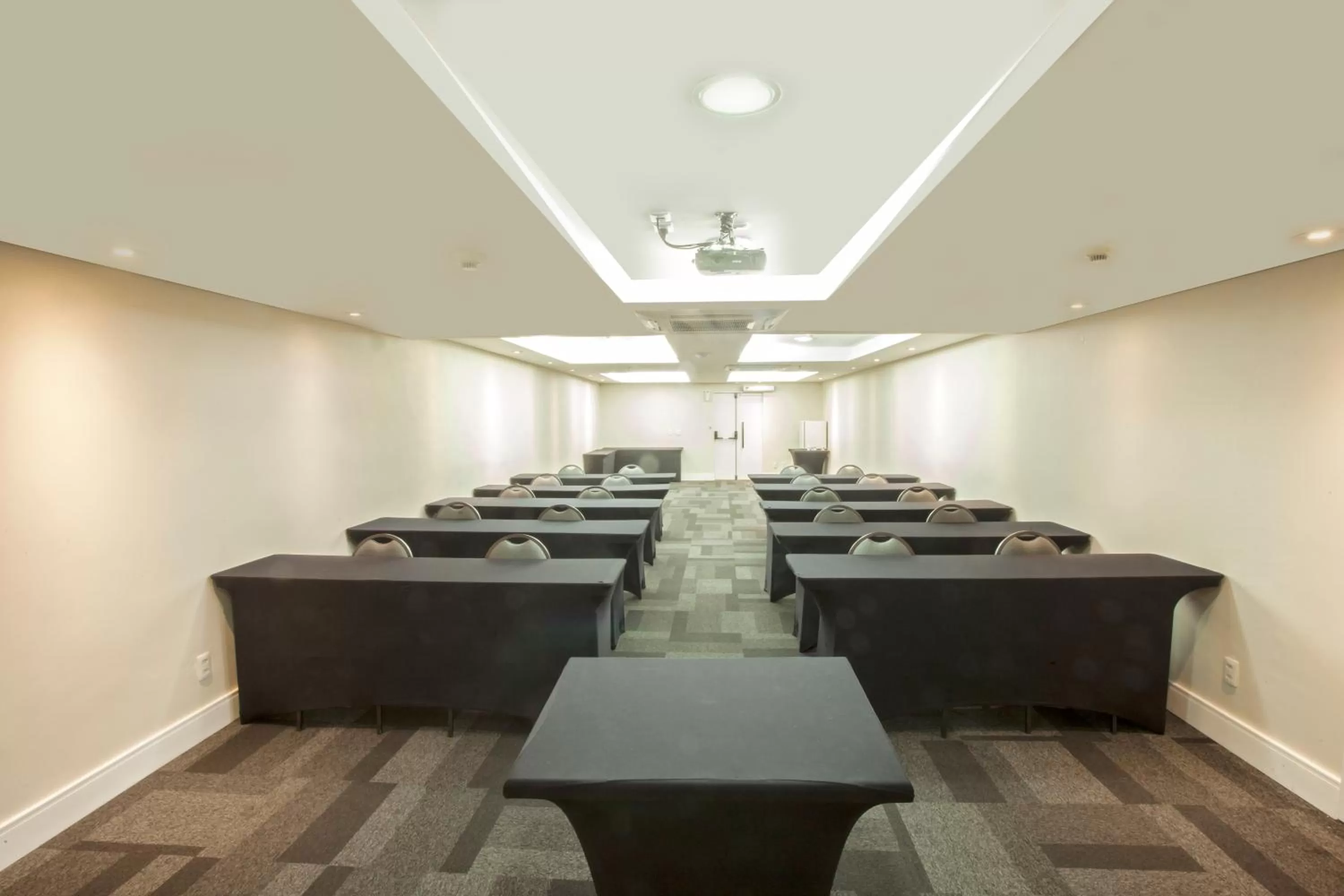 Meeting/conference room in Hotel WZ Jardins