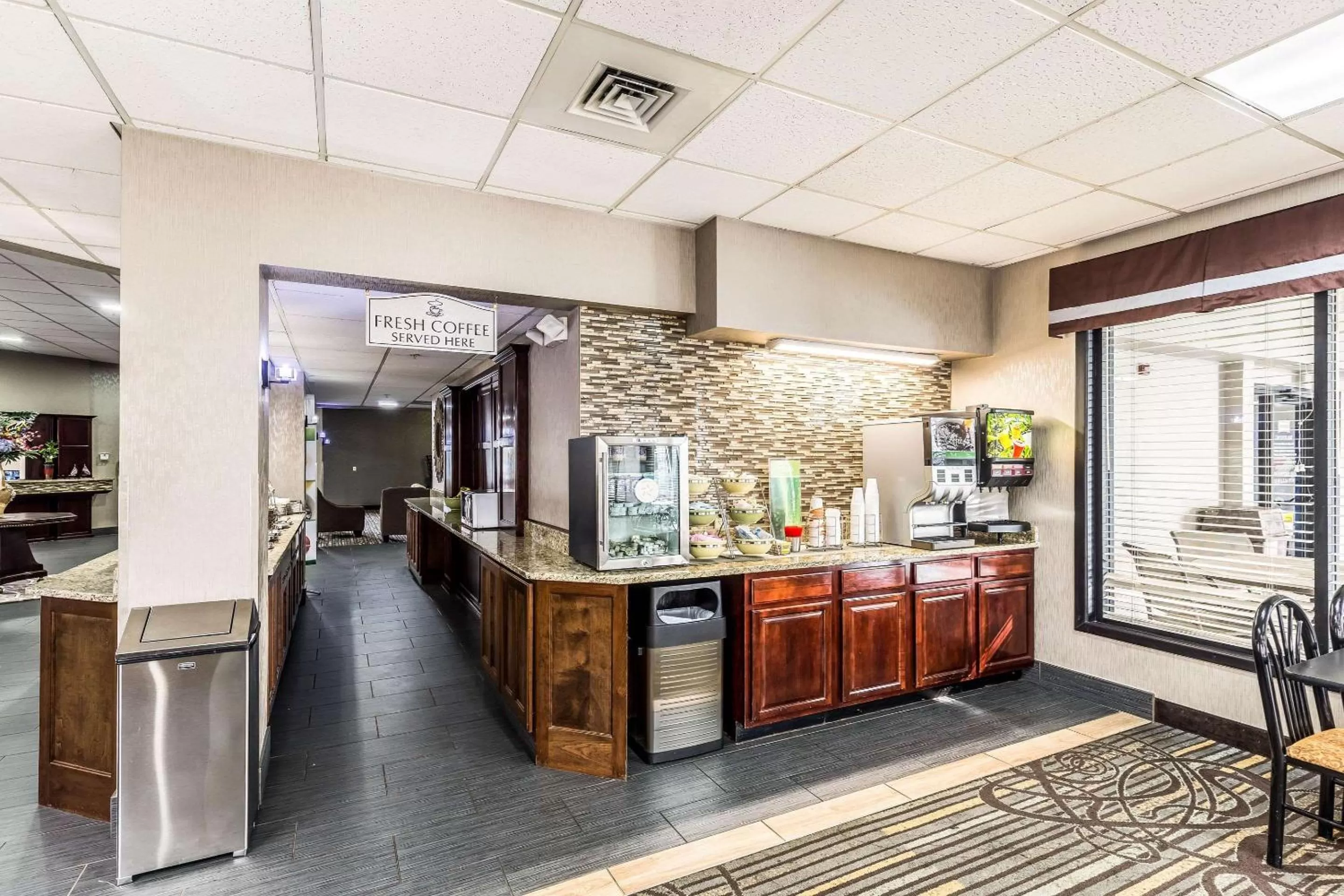 Restaurant/places to eat in Quality Inn West Plains