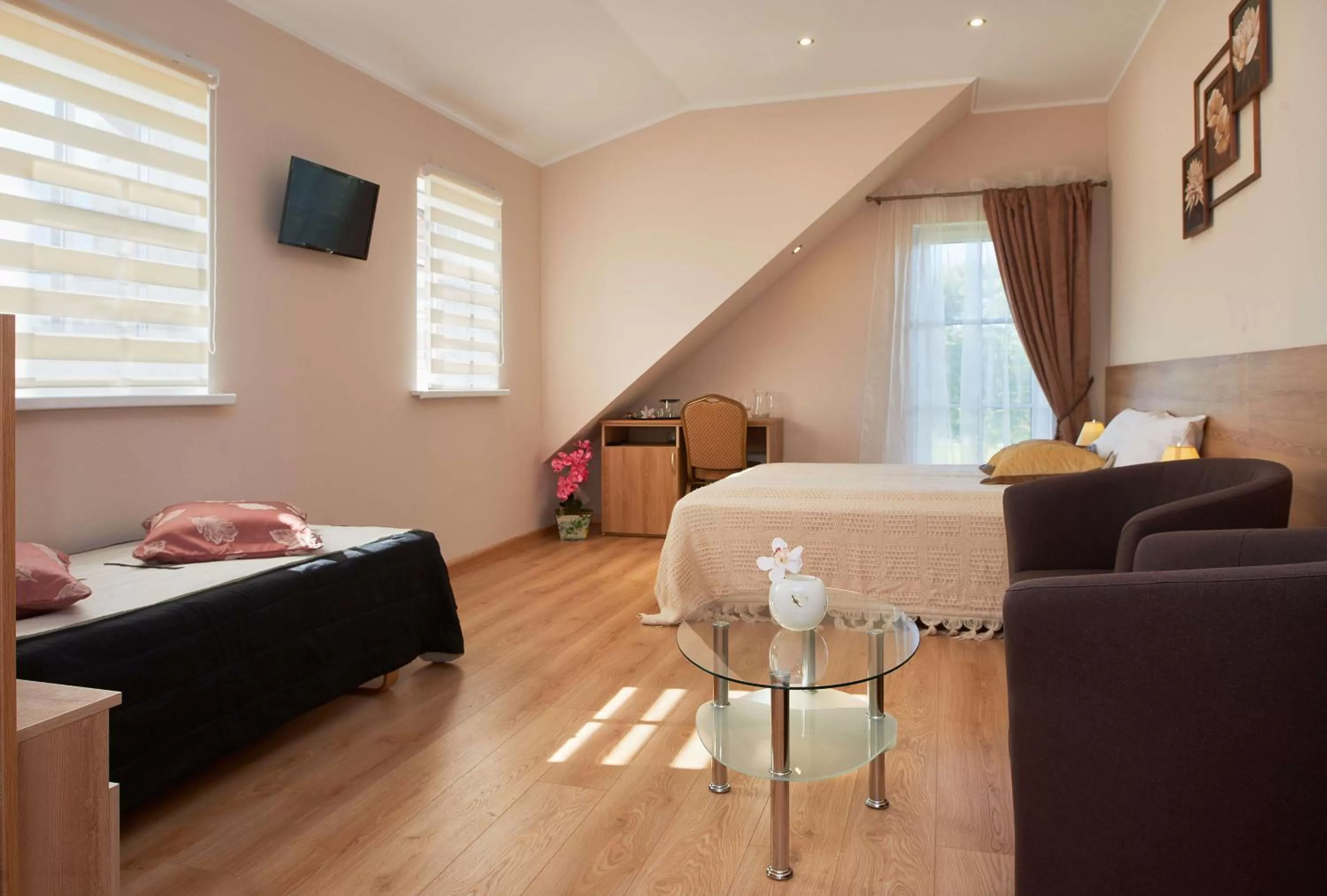 Bed, Seating Area in "Trakaitis" nameliai