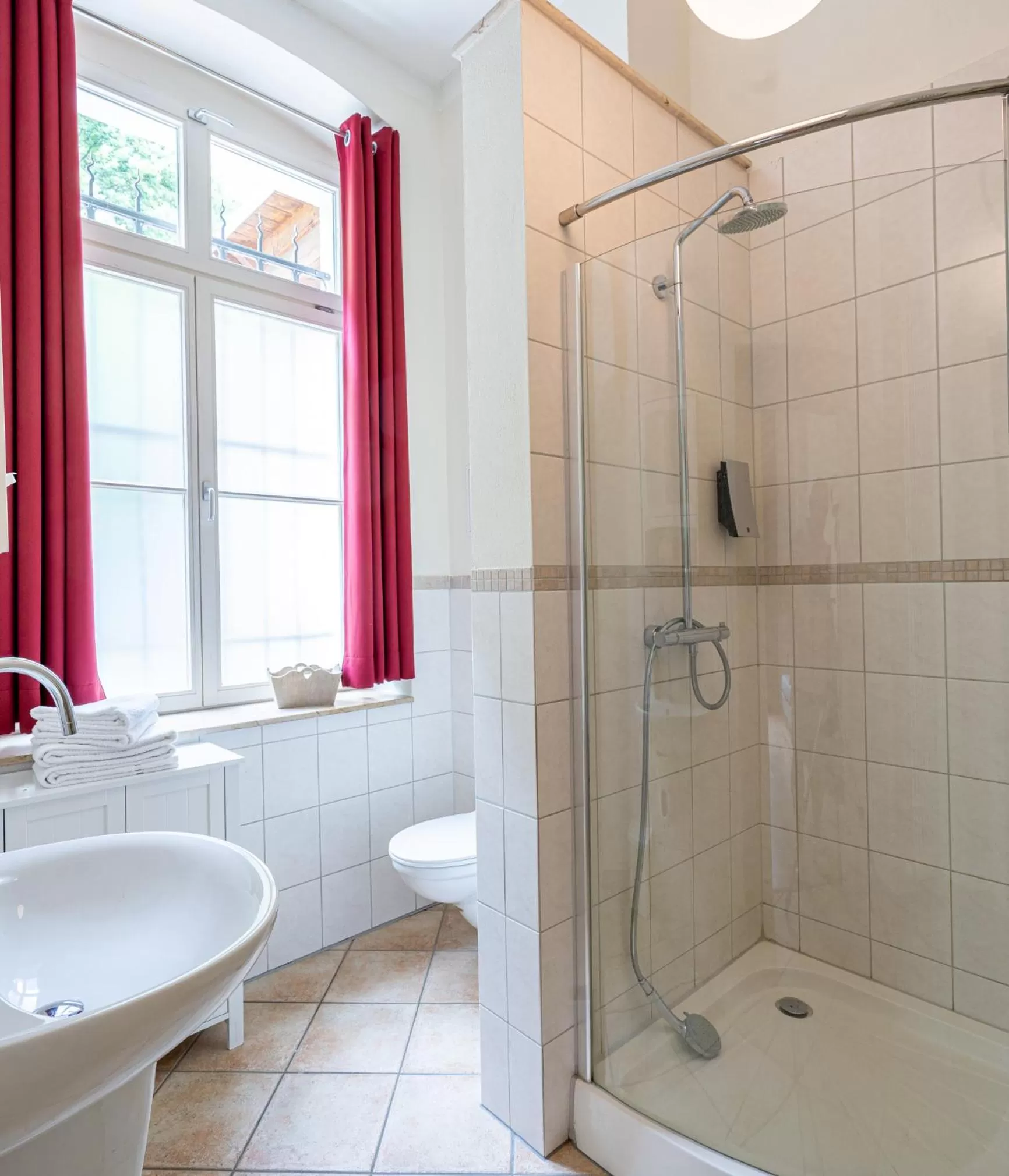 Bathroom in Albergo-Toscana