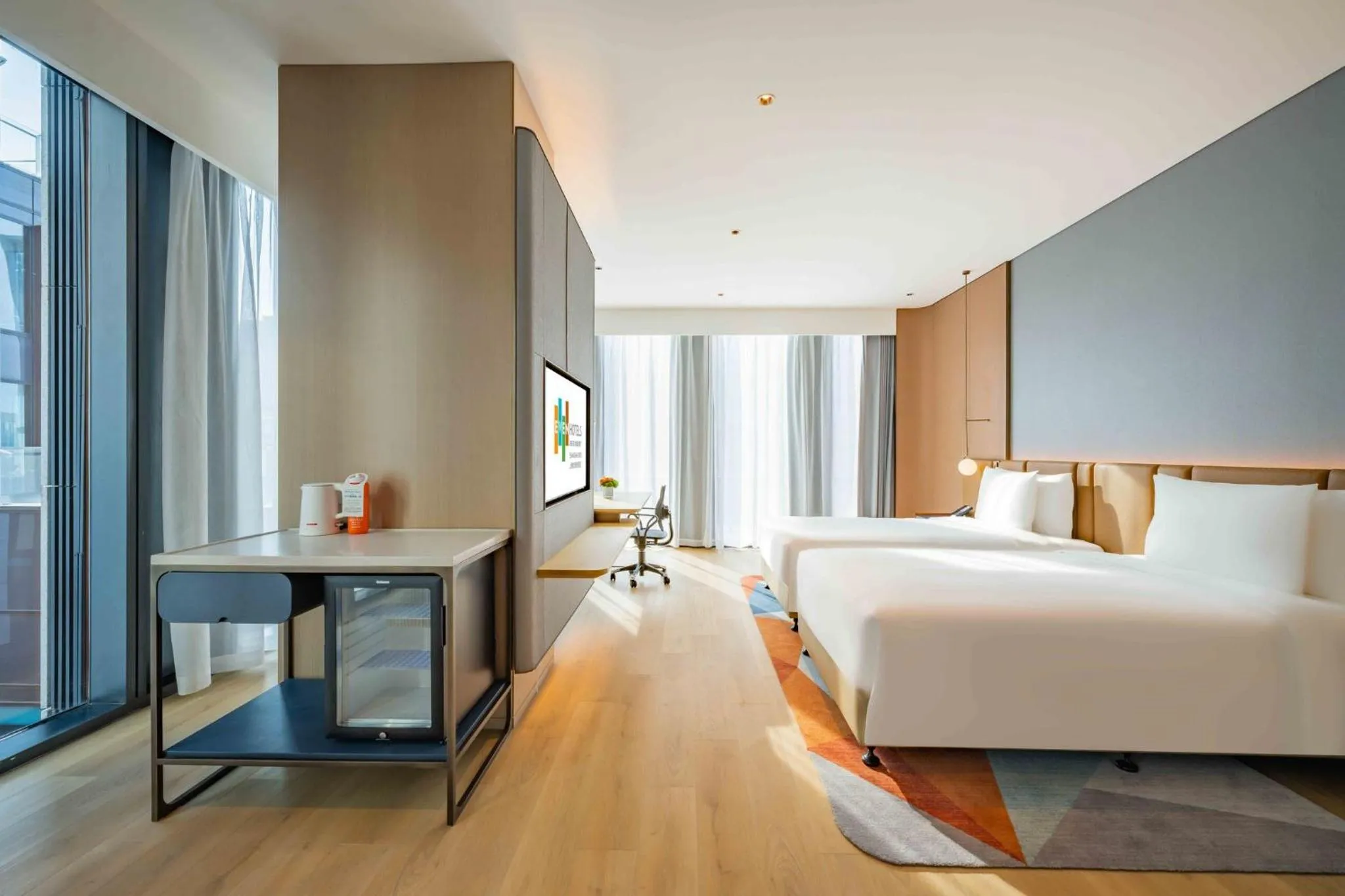 Photo of the whole room, Bed in EVEN Hotels Shanghai Expo by IHG