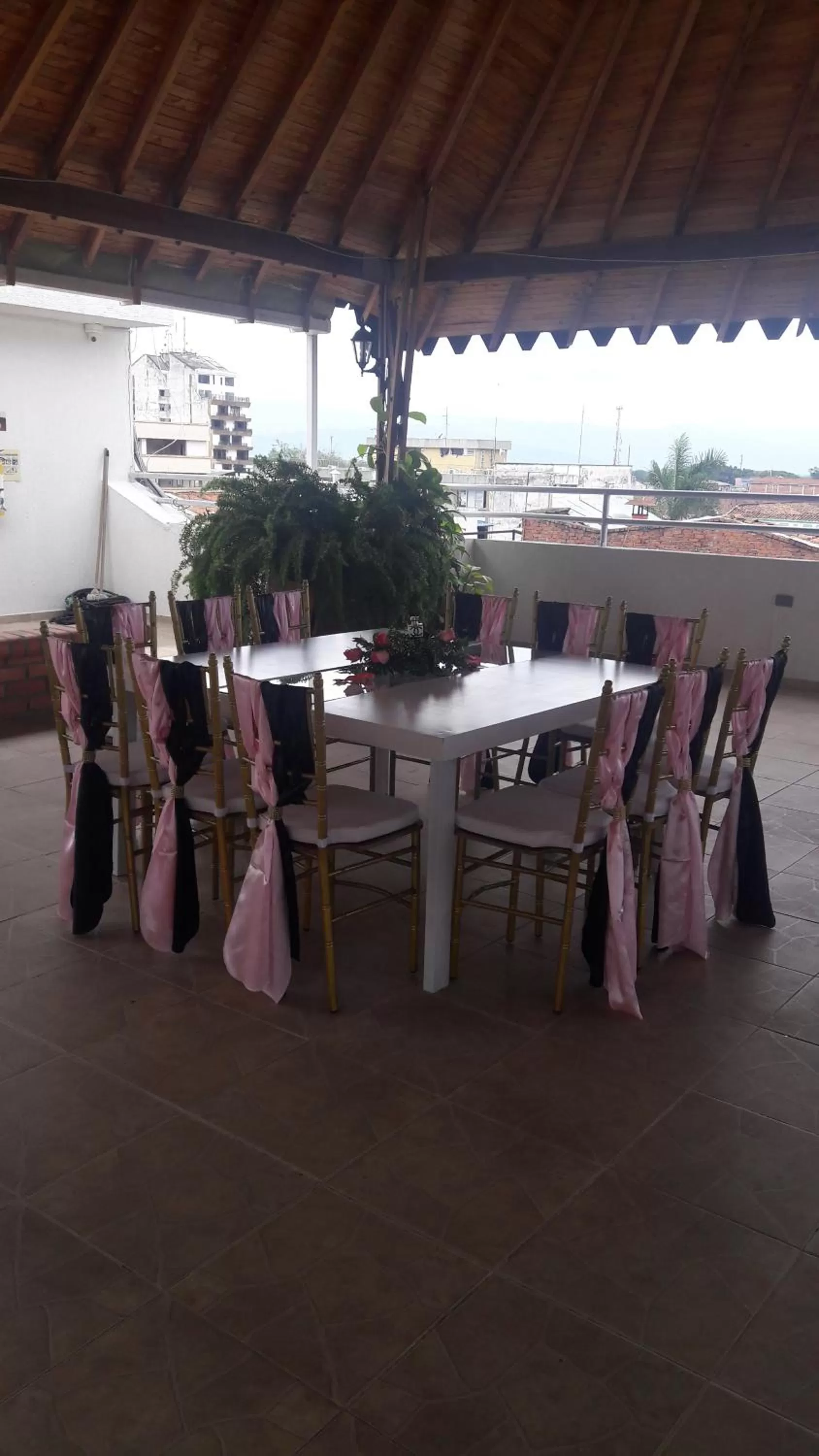 Banquet/Function facilities, Restaurant/Places to Eat in Hotel Cafe Plaza