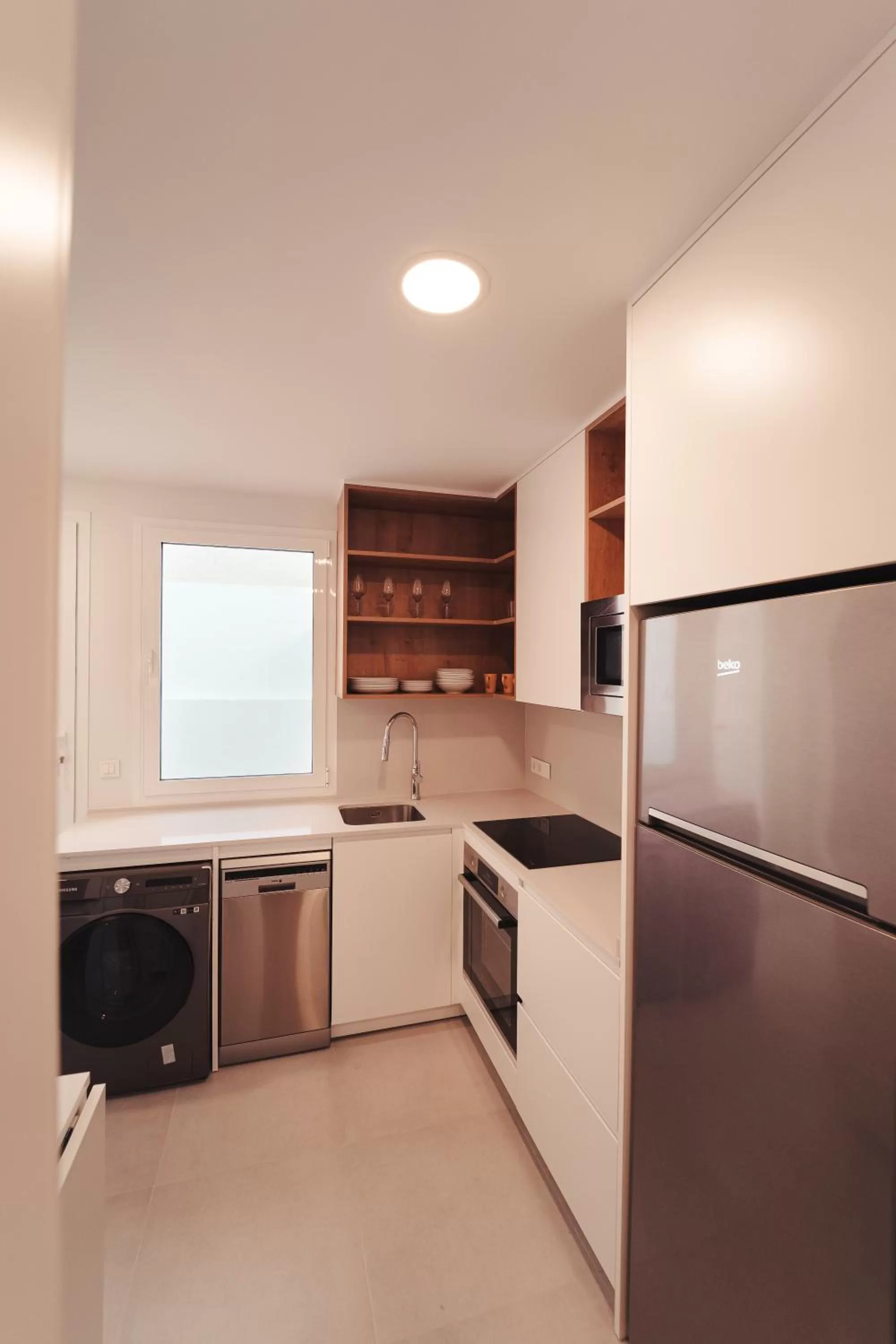 Kitchen or kitchenette, Kitchen/Kitchenette in Palm Suites