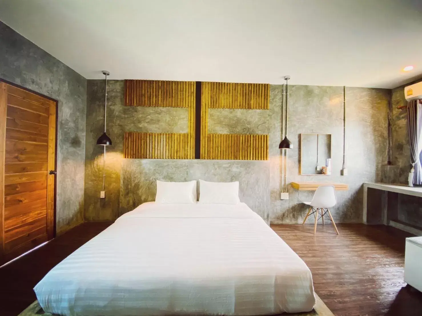 Standard King Room in Leela Boutique (ลีลาบูทีค) Standard King Room in Leela Boutique (ลีลาบูทีค)