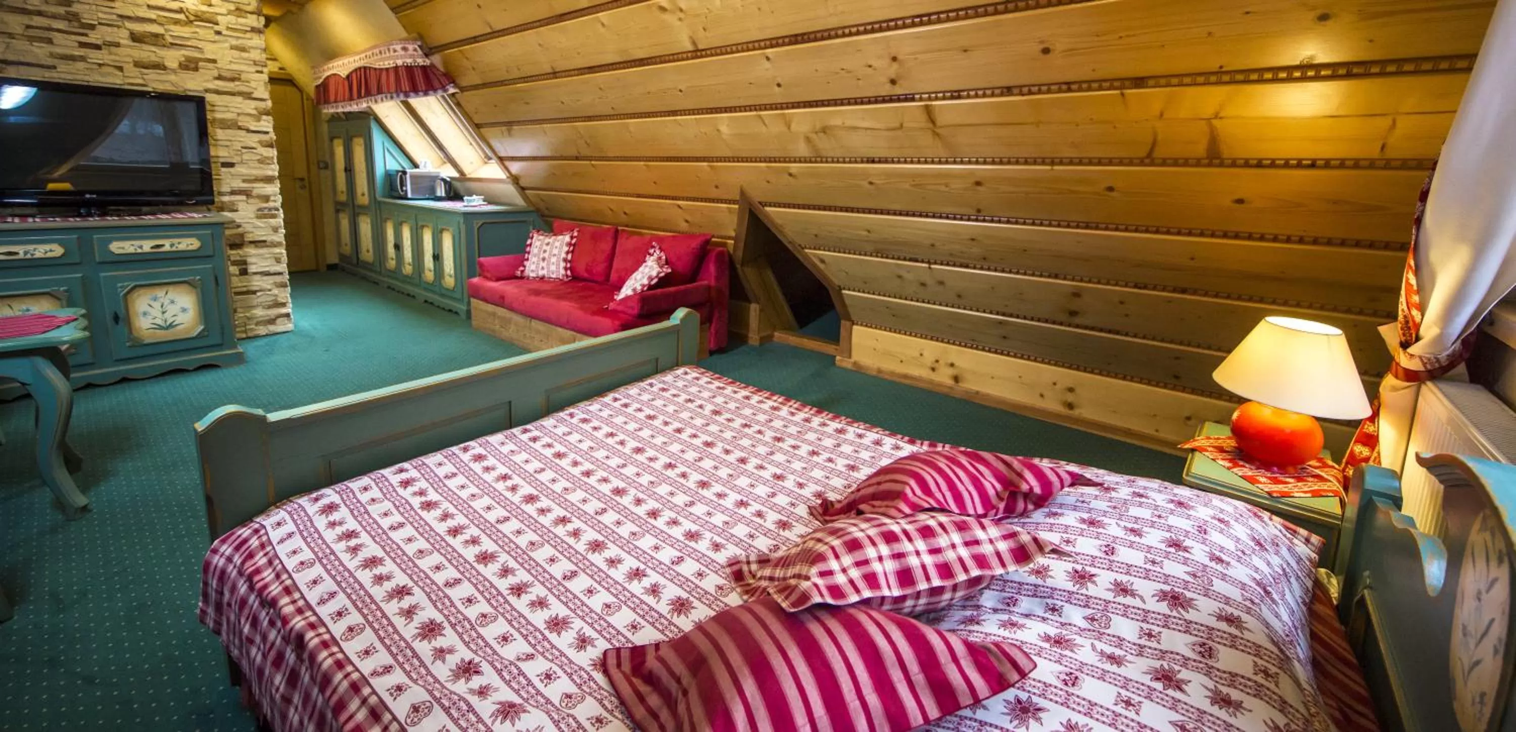 Bedroom, Bed in Leśny Dworek Zakopane