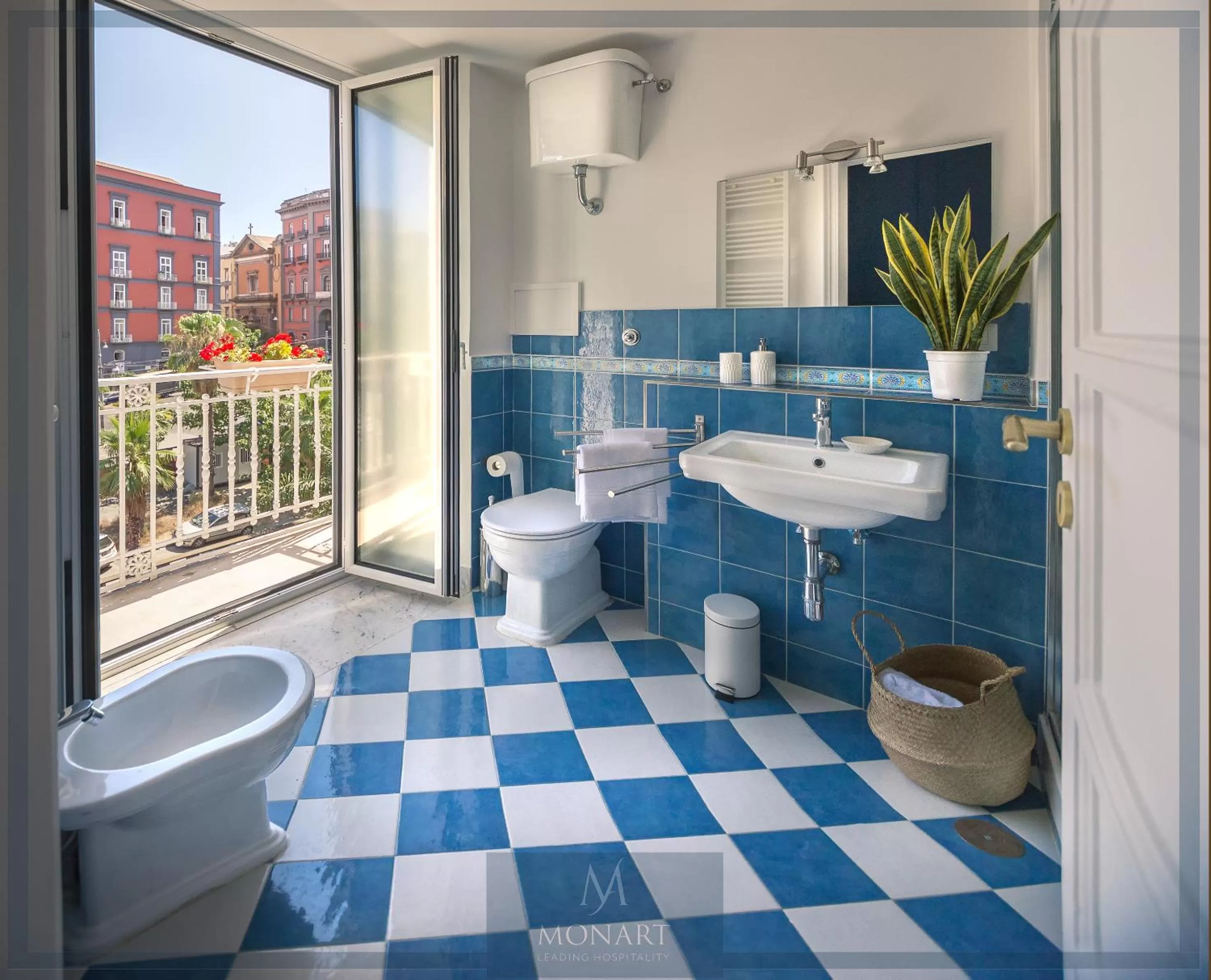 Bathroom in MONART HOSPITALITY Cavour