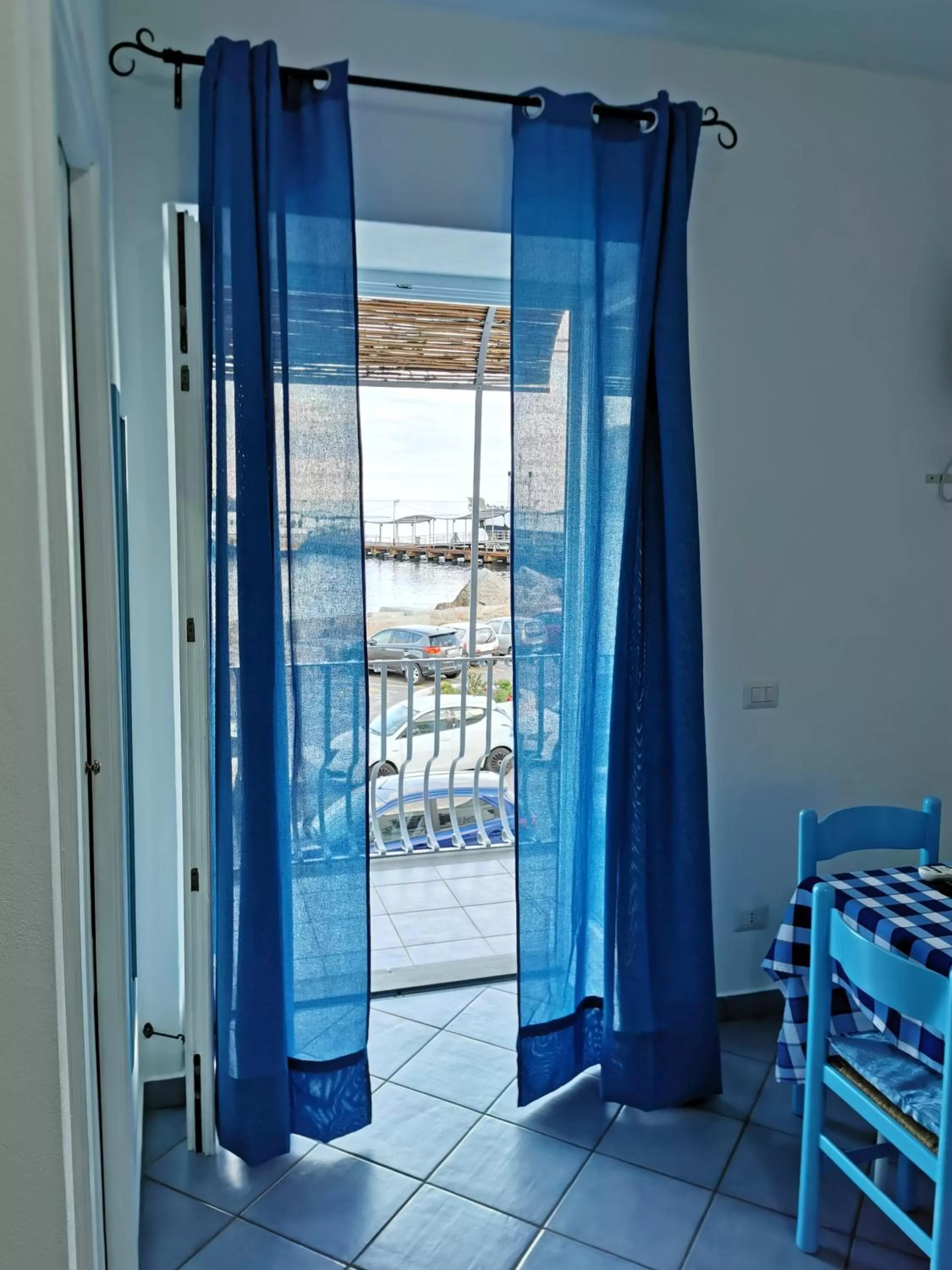 Balcony/Terrace, Bed in Lo Nardo Accommodation