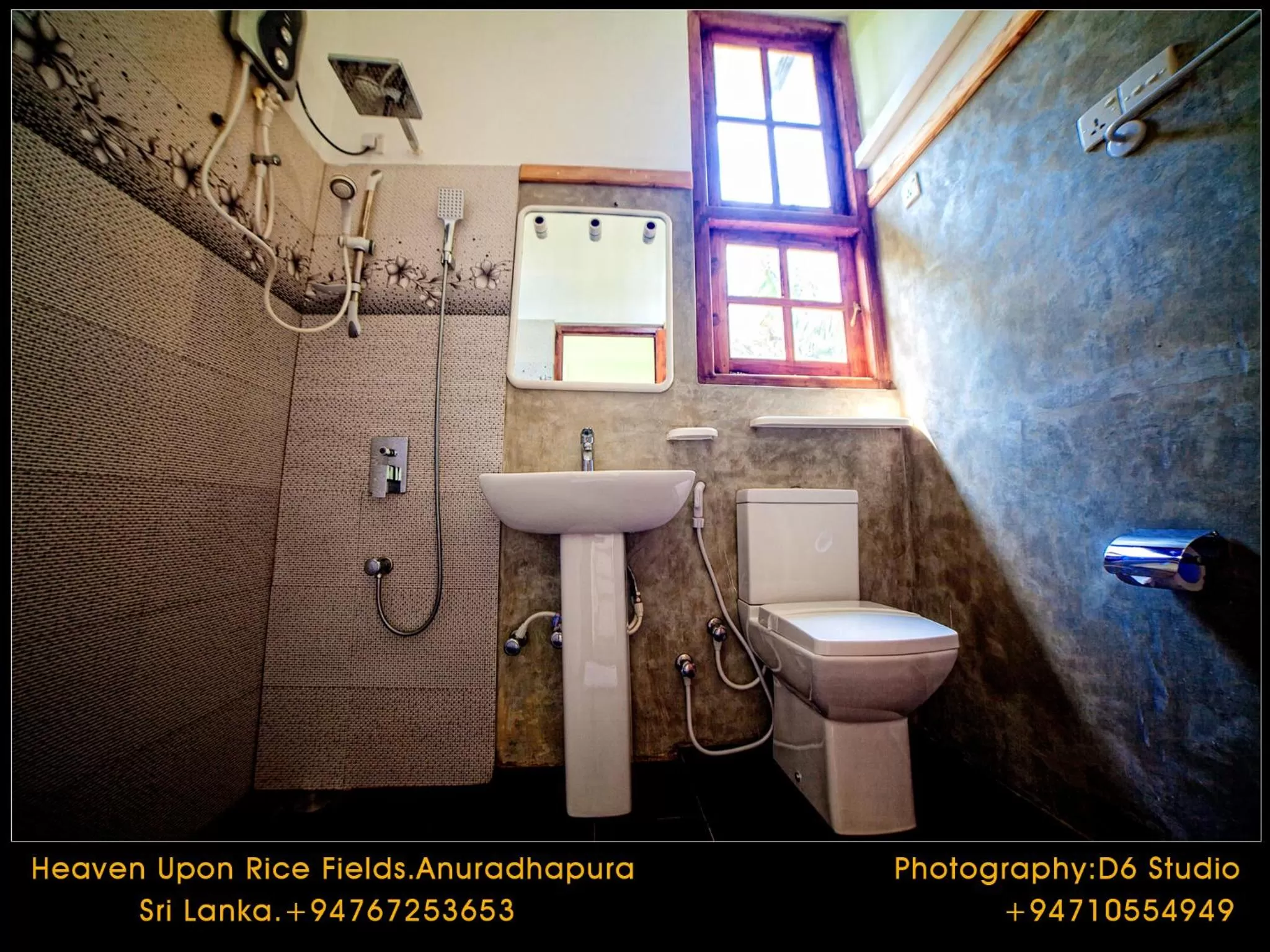 Bathroom in Heaven Upon Rice Fields