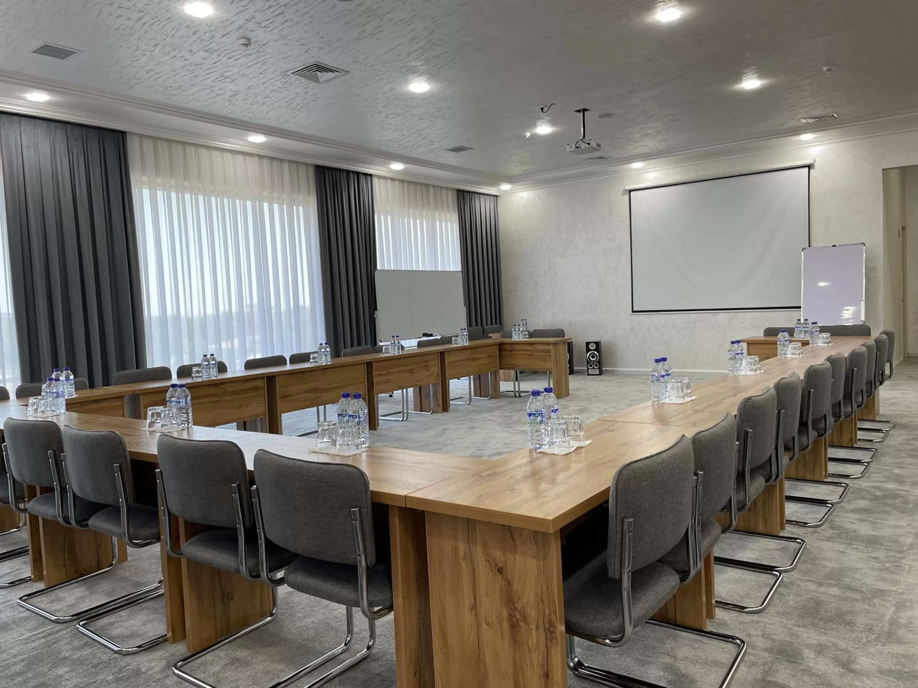 Meeting/conference room in Porto Bello Hotel