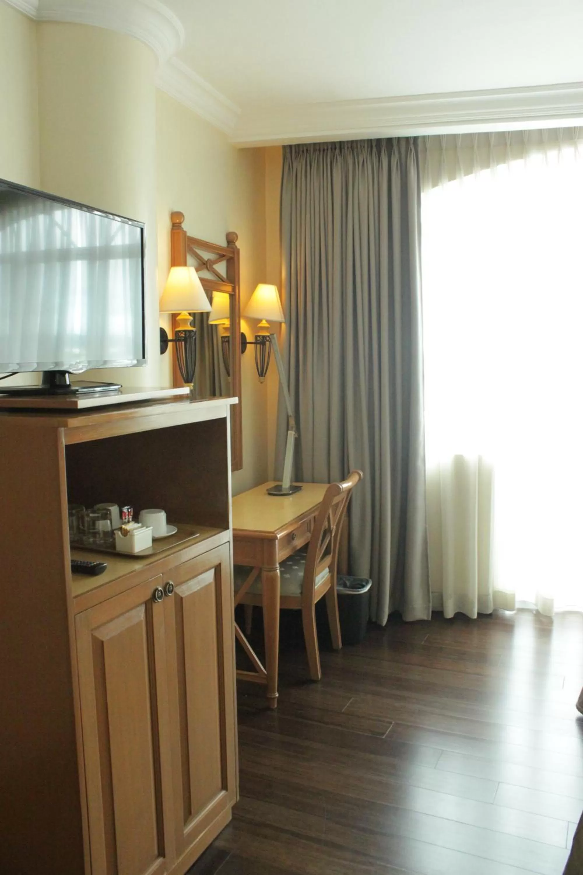 The Grand Dame Hotel