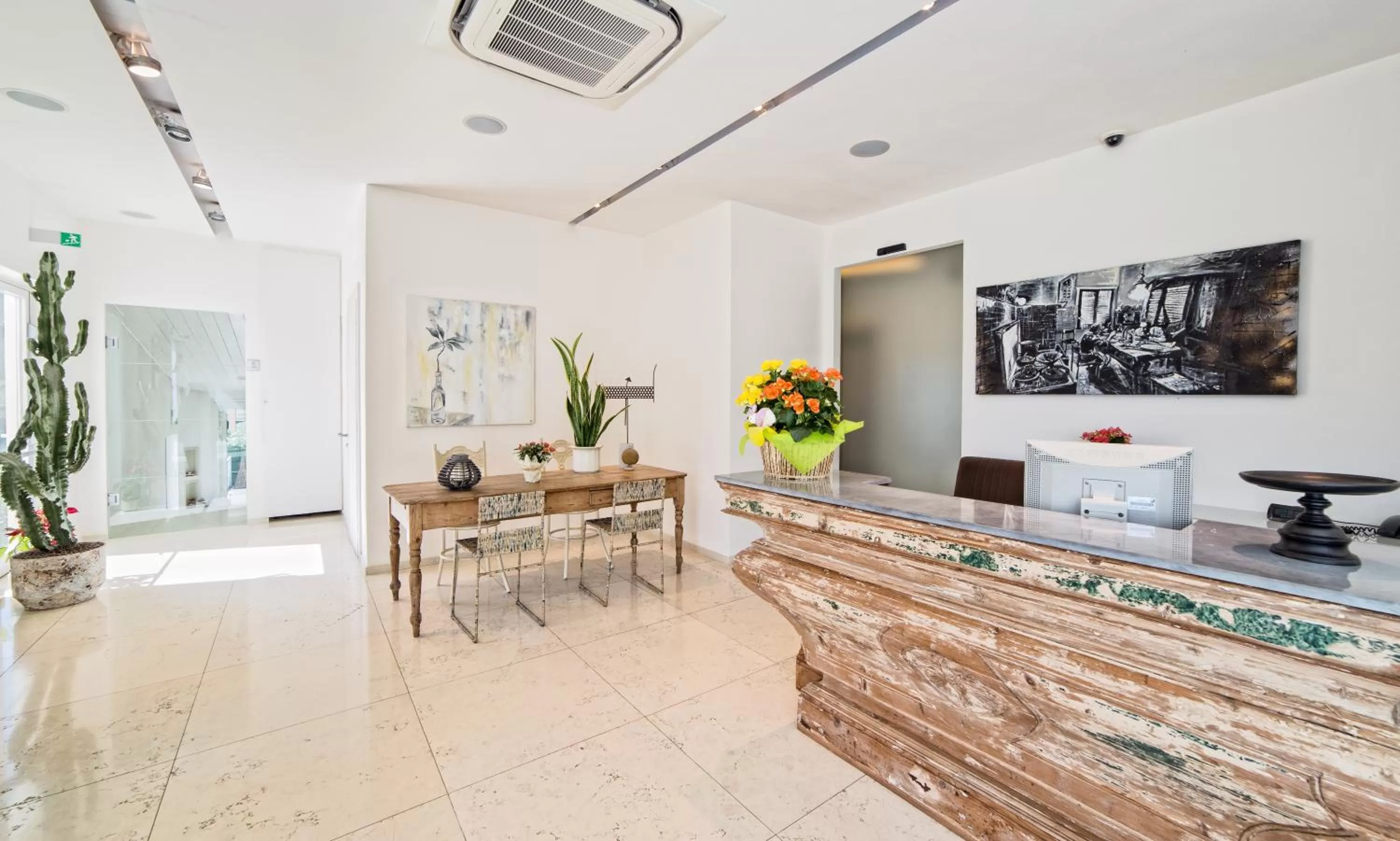 Lobby or reception in Hotel Country House La Radice