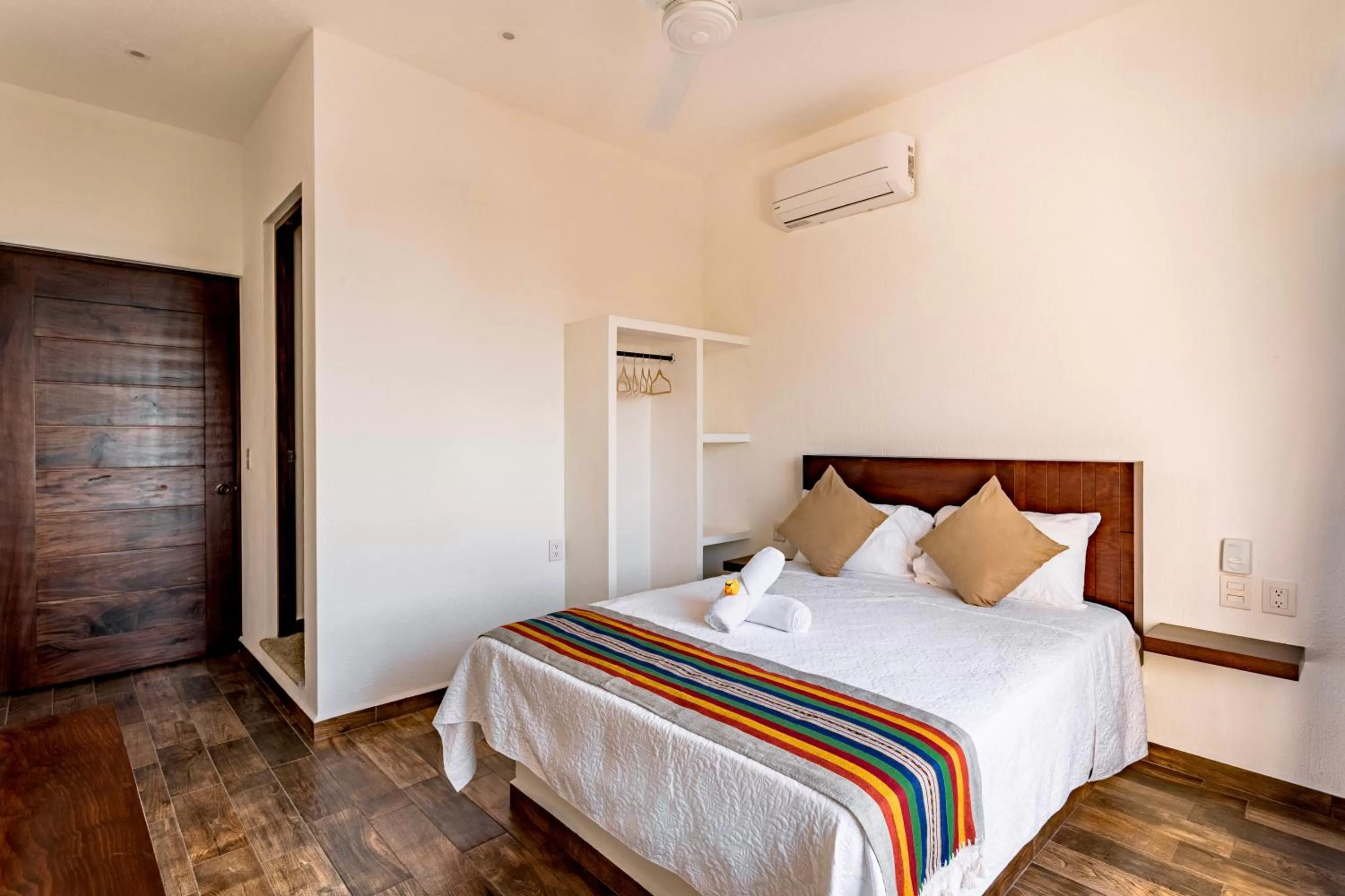 Bed in Punta Kai Hotel & Hostal