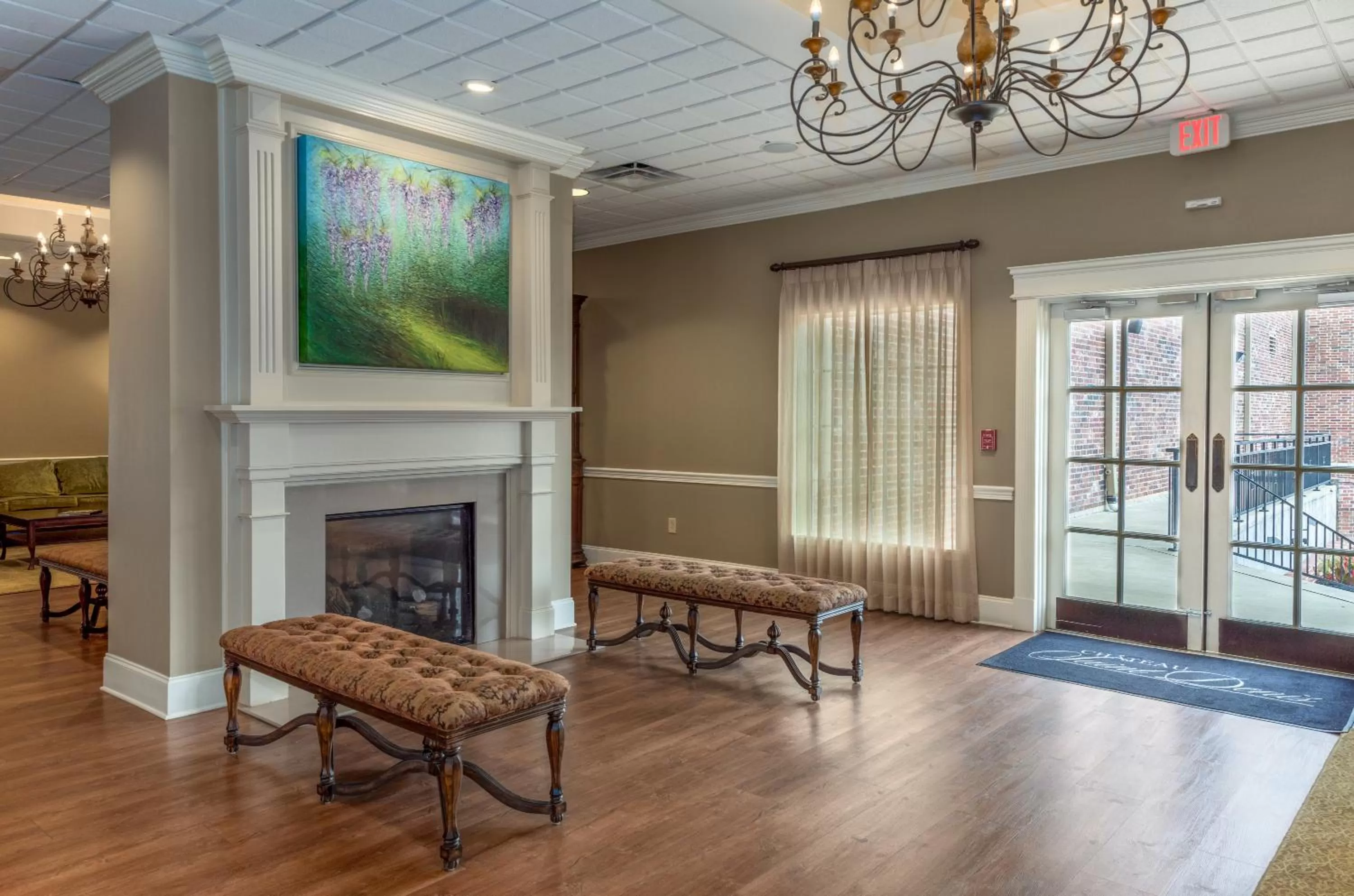 Lobby or reception in Chateau Saint Denis Hotel