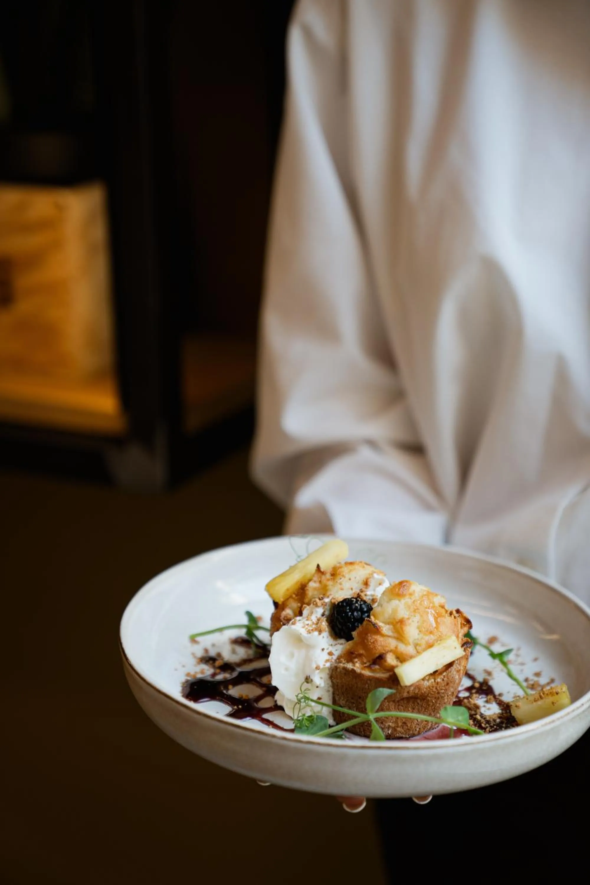 Restaurant/places to eat in Avenue Boutique Hotel