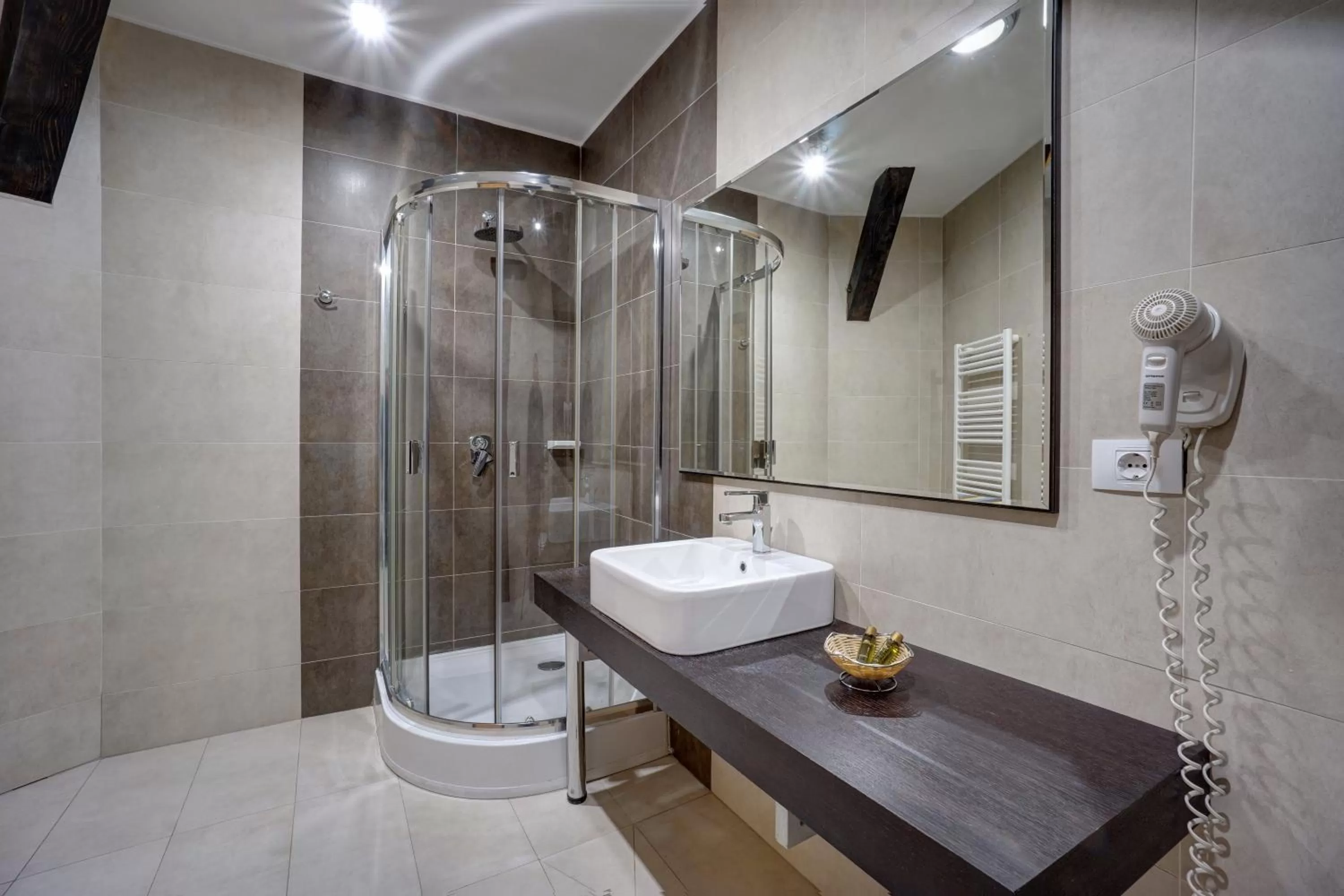 Bathroom in Hotel Ave Lux