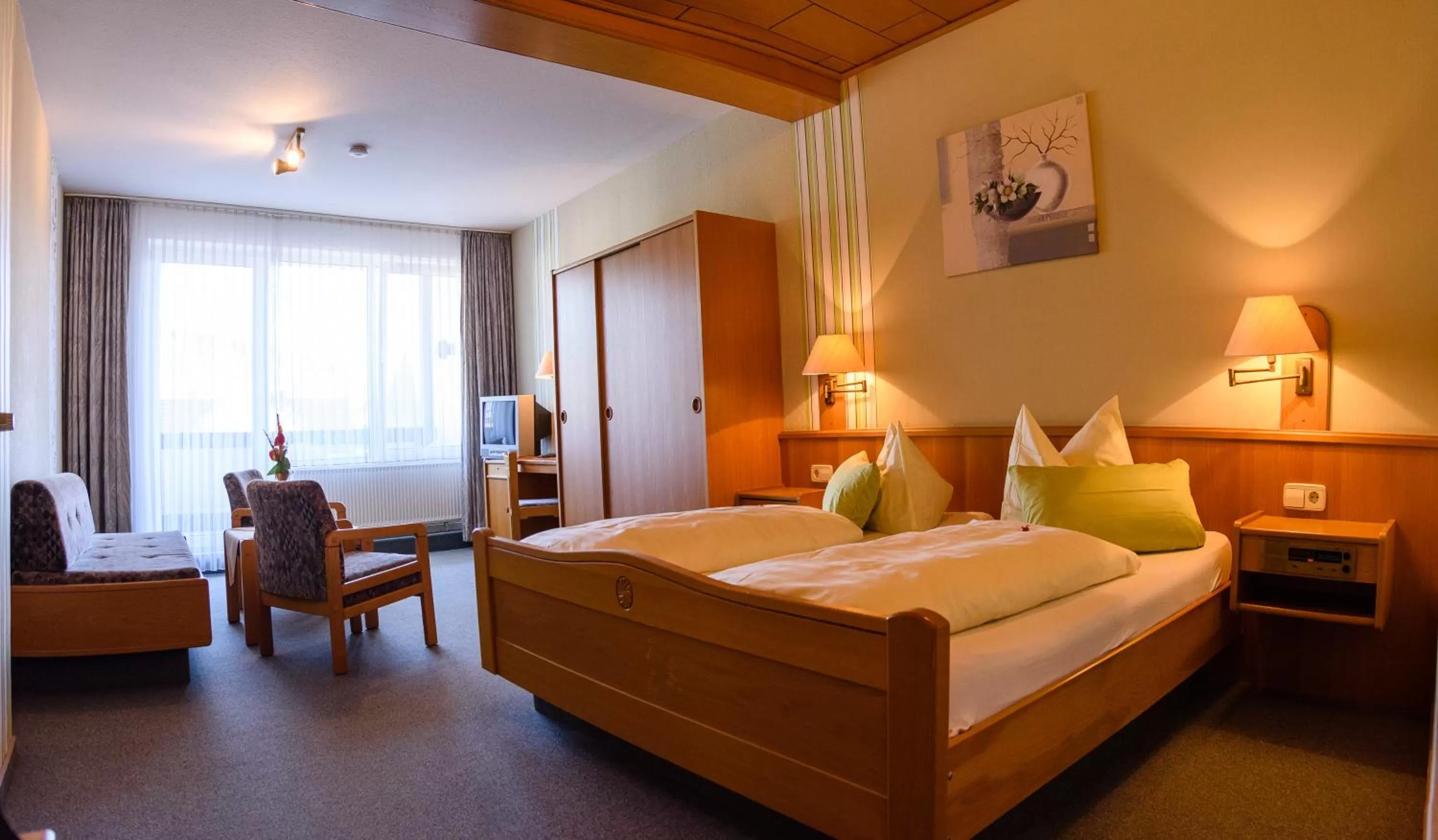Photo of the whole room, Bed in Landhotel Henkenhof Willingen