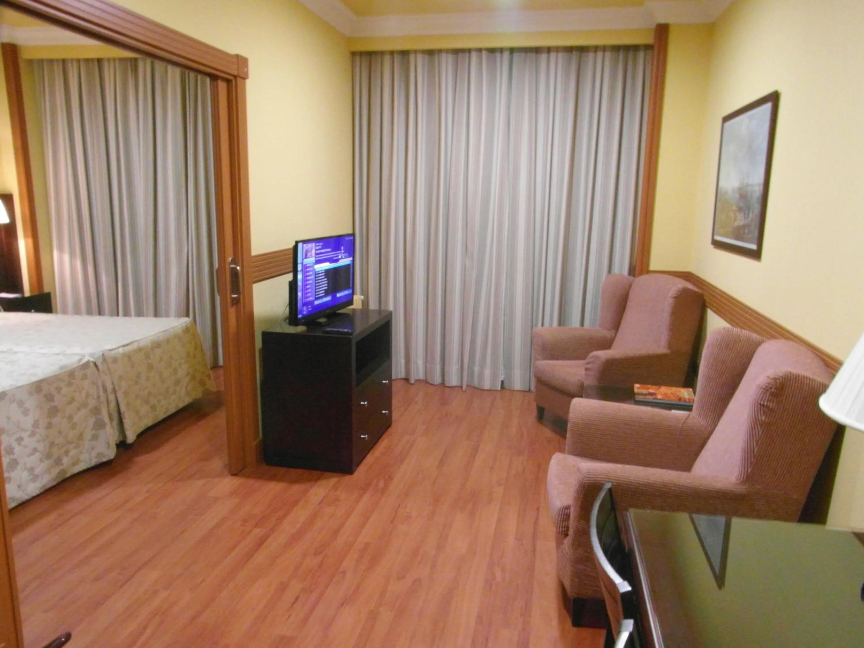 Photo of the whole room, Bed in Hotel II Castillas Ávila