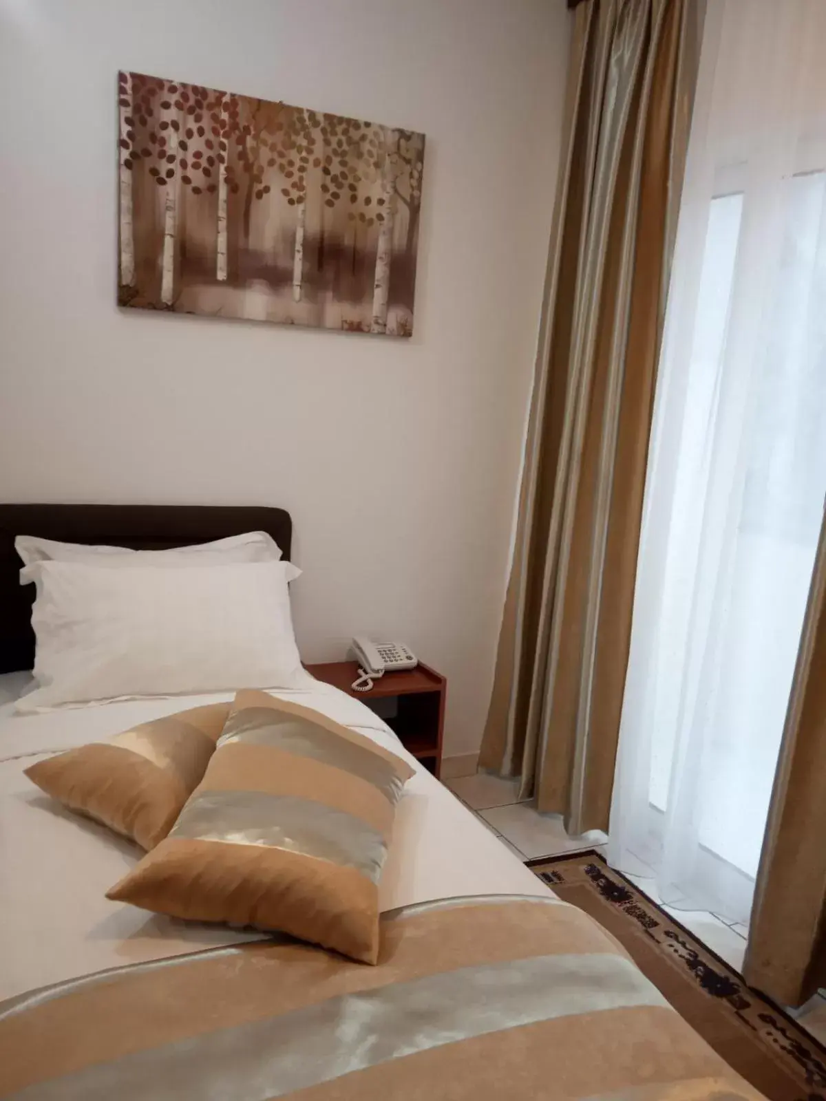 Single Room with Terrace in " Villa Kruna Lux " Single Room with Terrace in " Villa Kruna Lux "