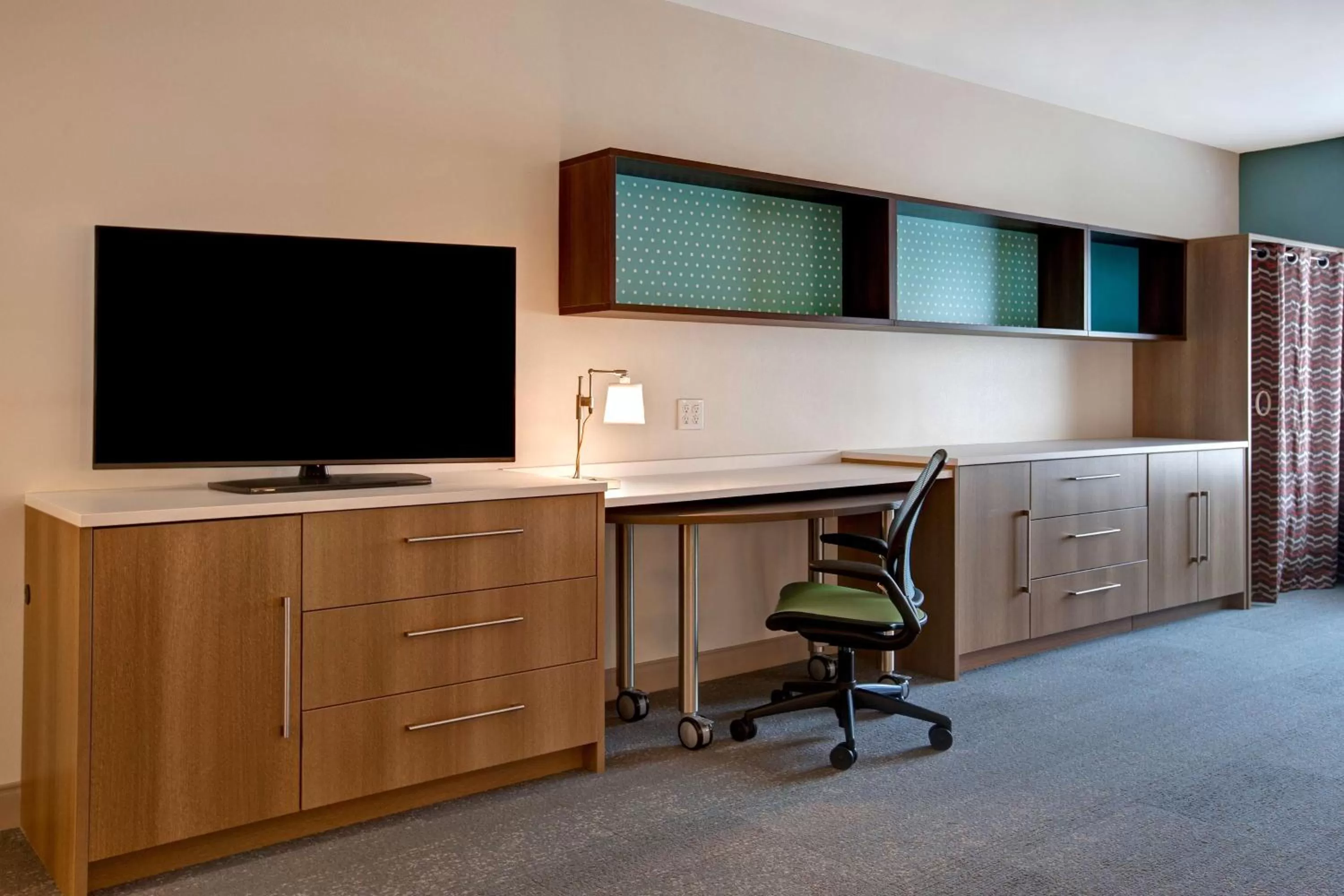 Bedroom in Home2 Suites By Hilton Carmel Indianapolis