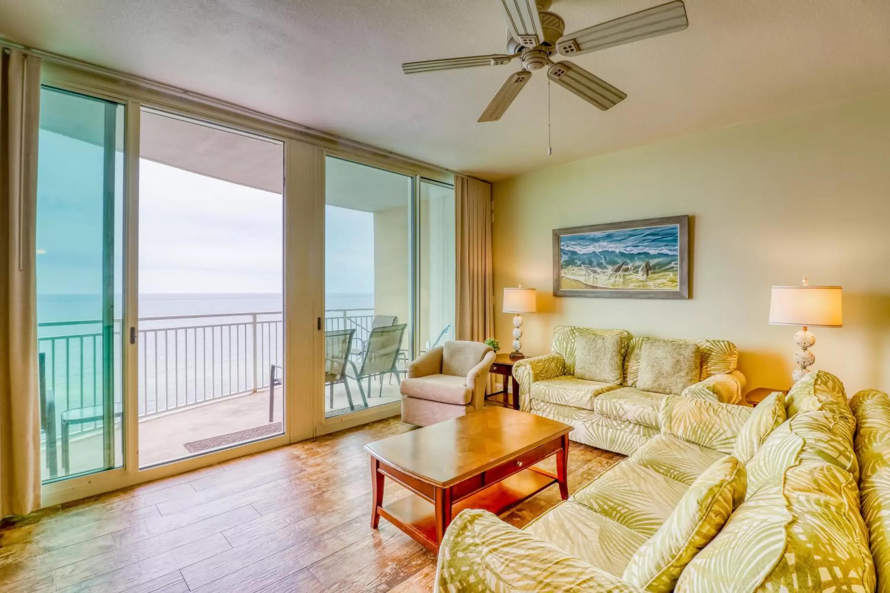 Apartment with Pool View in Aqua 1604 Apartment with Pool View in Aqua 1604