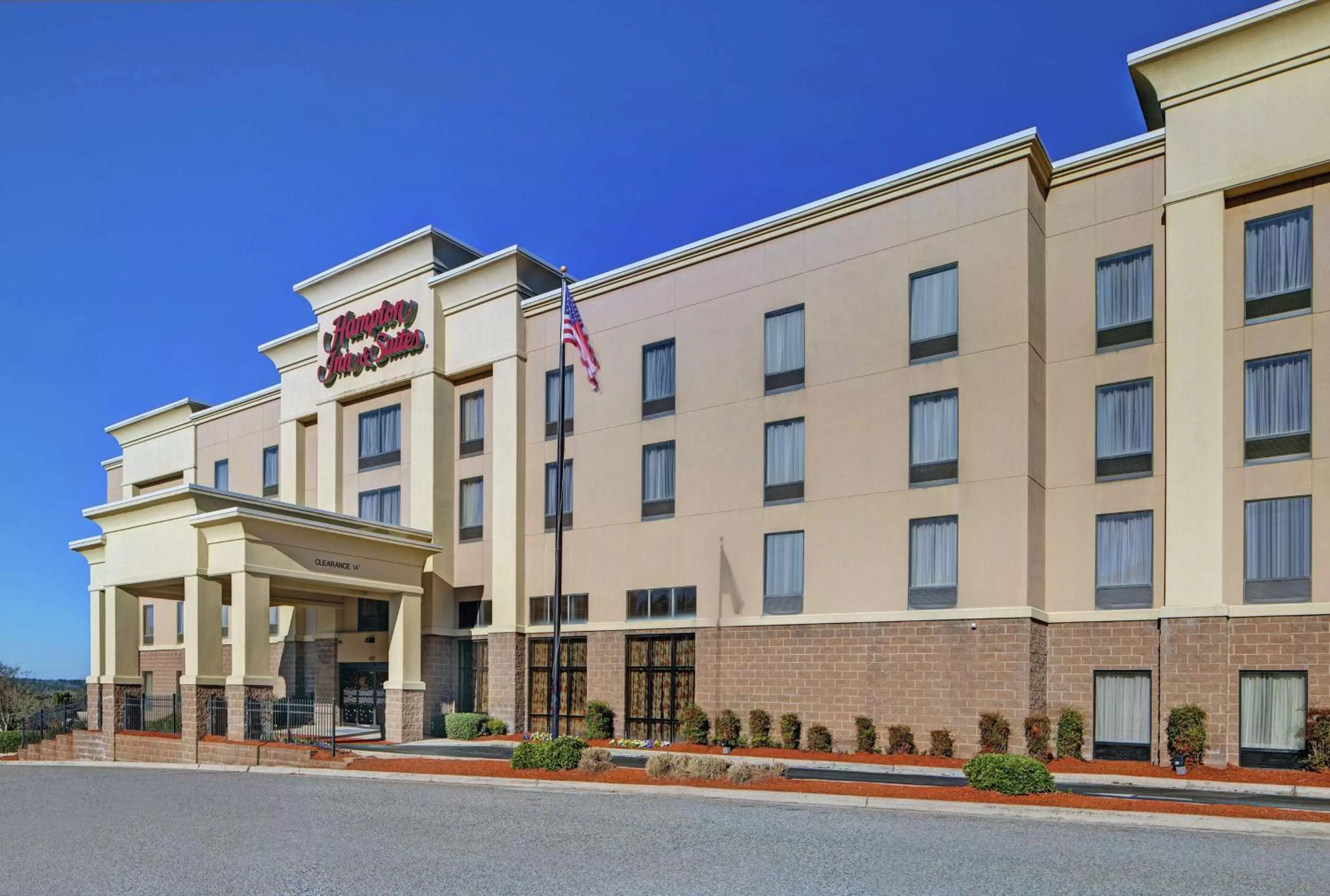 Property building in Hampton Inn & Suites Augusta West
