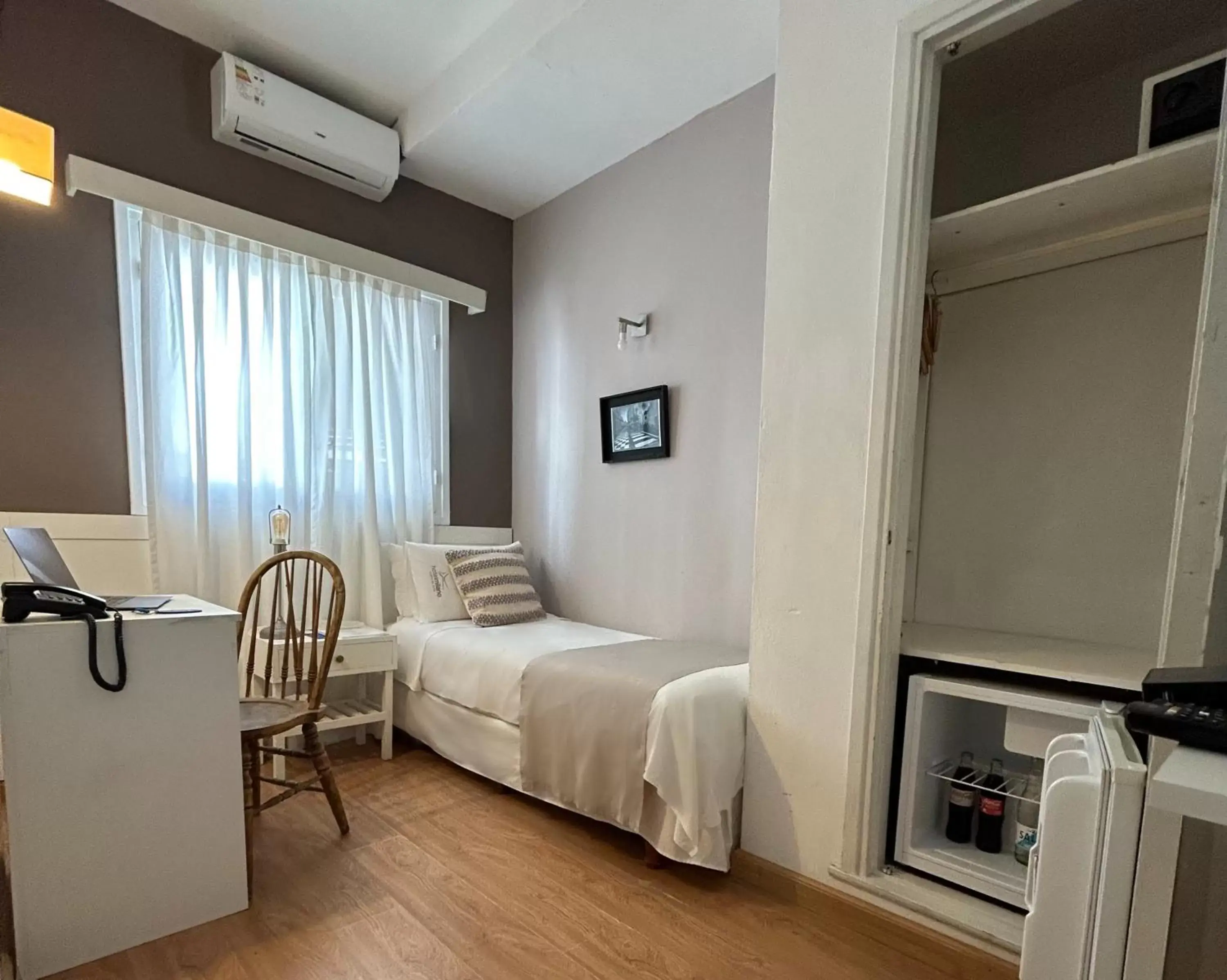 Standard Single Room in Hotel Milano Standard Single Room in Hotel Milano