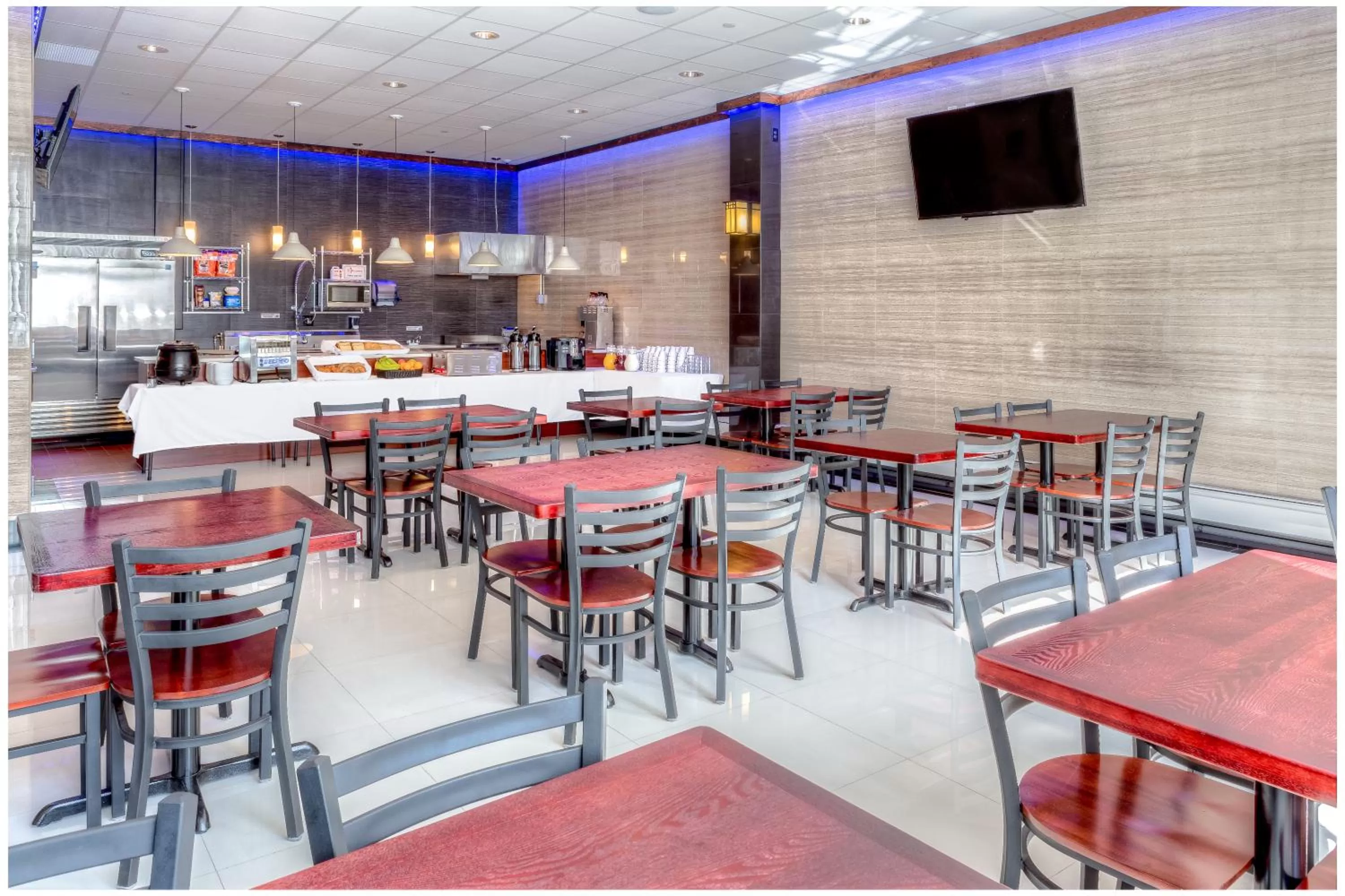 Restaurant/places to eat in LIC Hotel