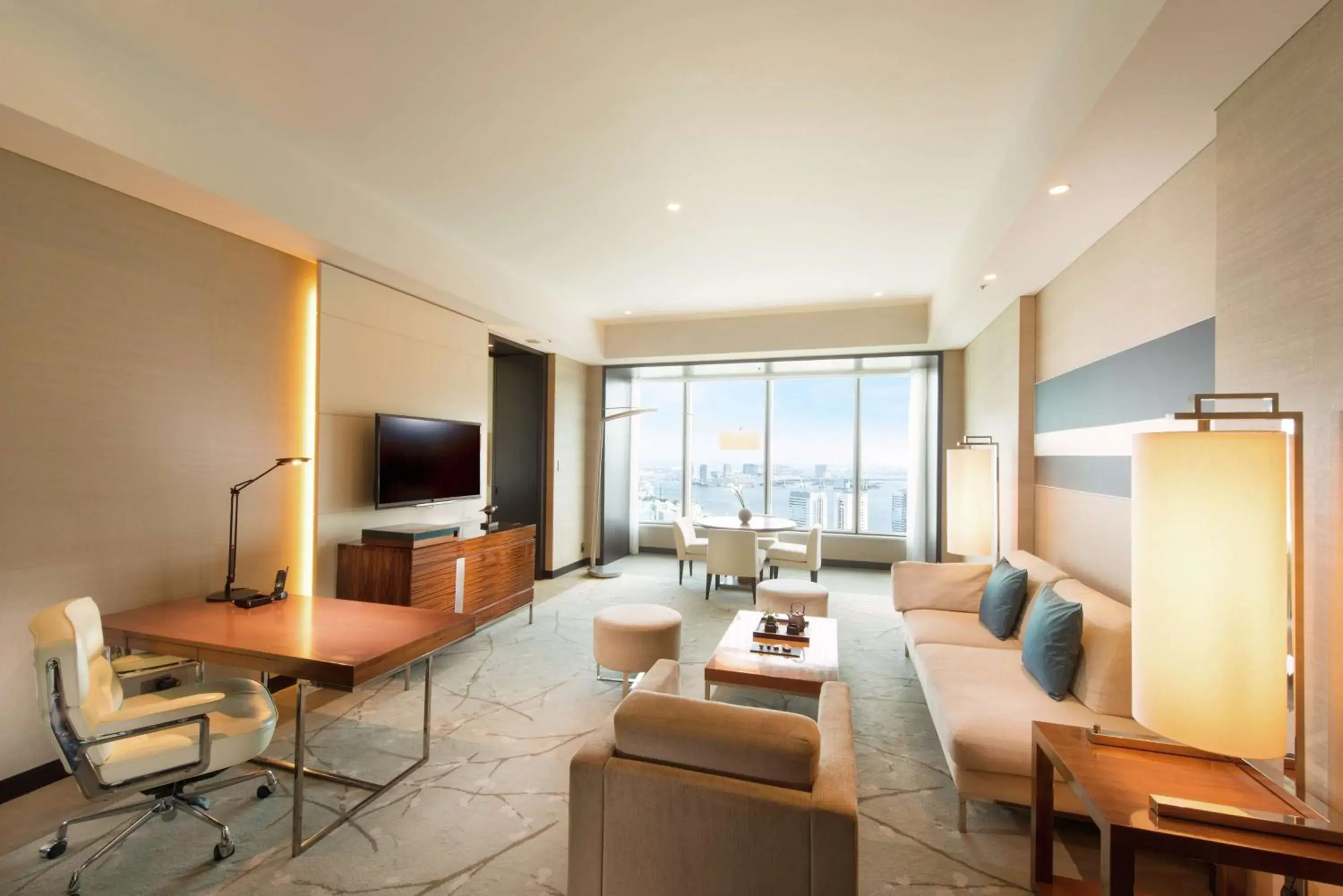 Deluxe King Suite with Bay View in Conrad Tokyo Deluxe King Suite with Bay View in Conrad Tokyo