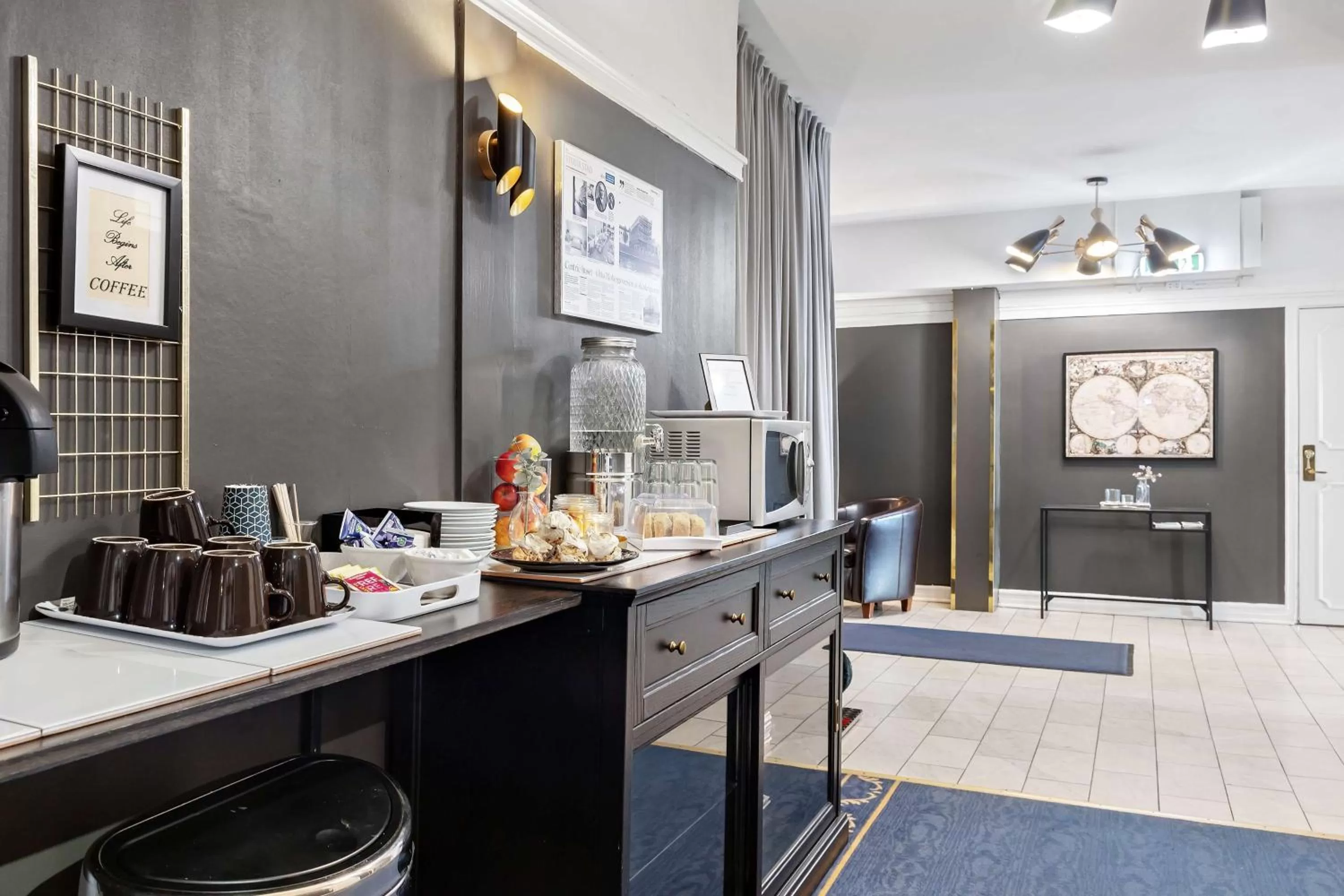 Lobby or reception in Centric Hotel