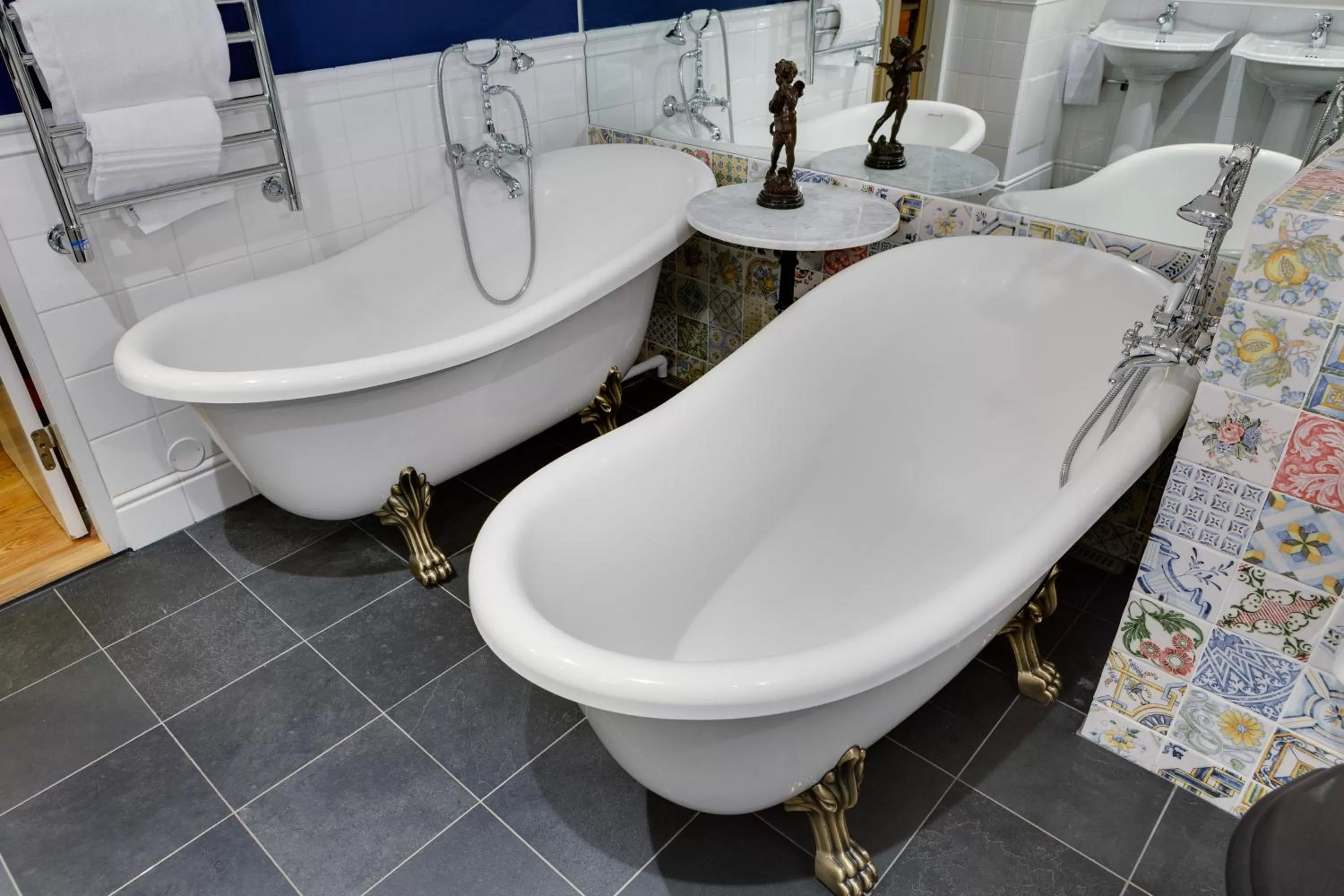 Bathroom in Victory Hotel