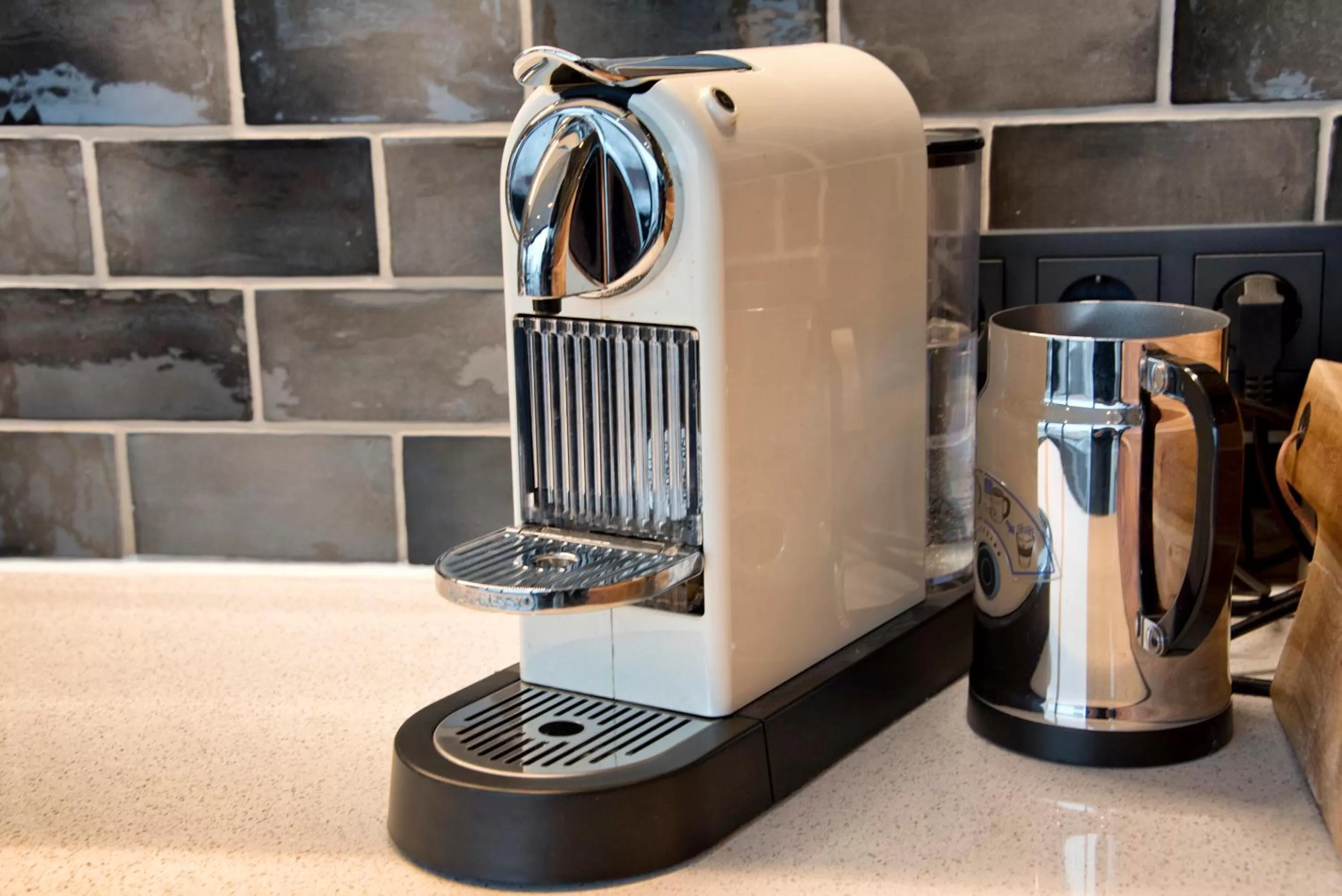 Coffee/tea facilities in B14 Apartments & Rooms