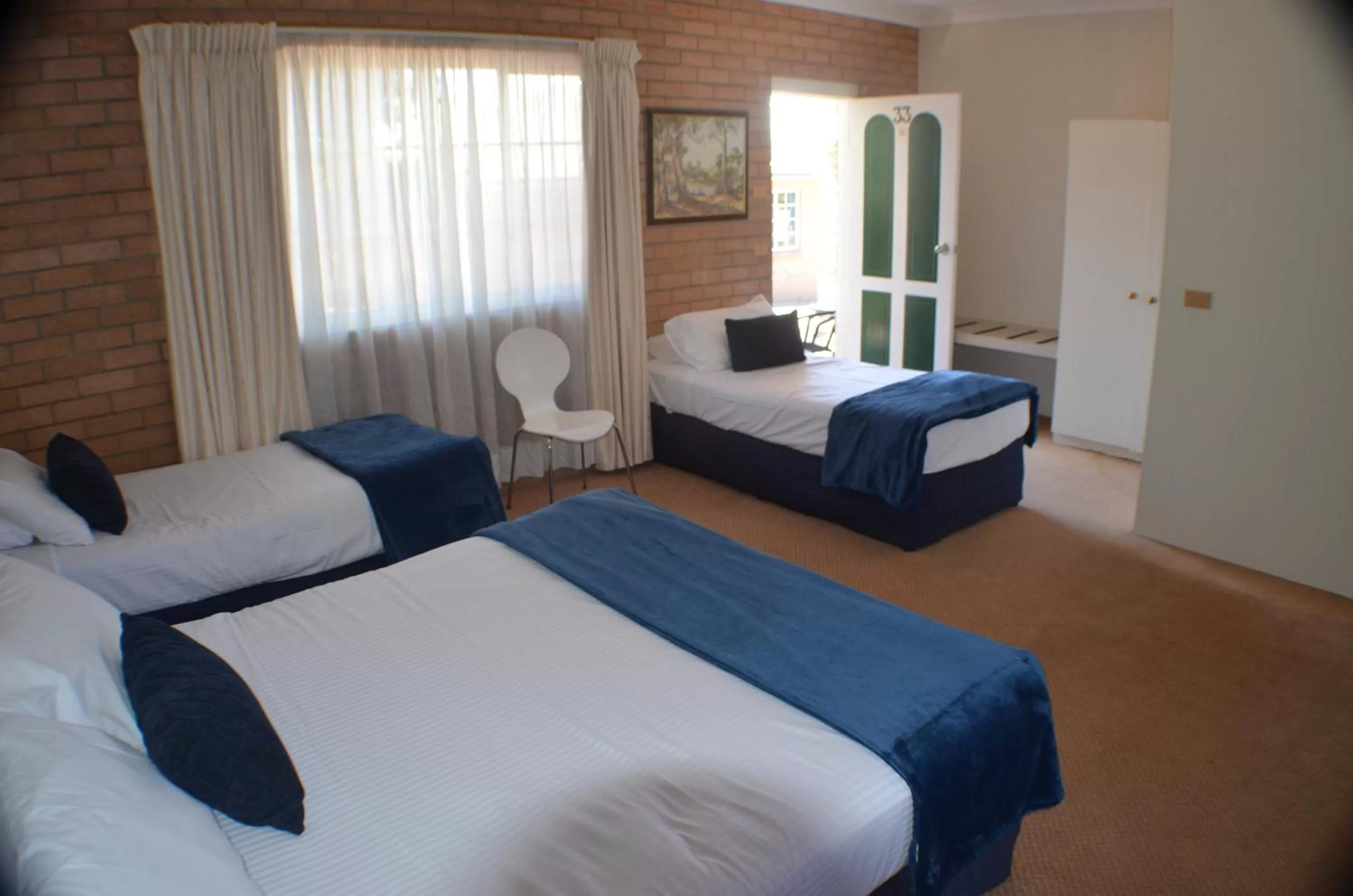 Pet Friendly - Family Room  in Deer Park Motor Inn Armidale