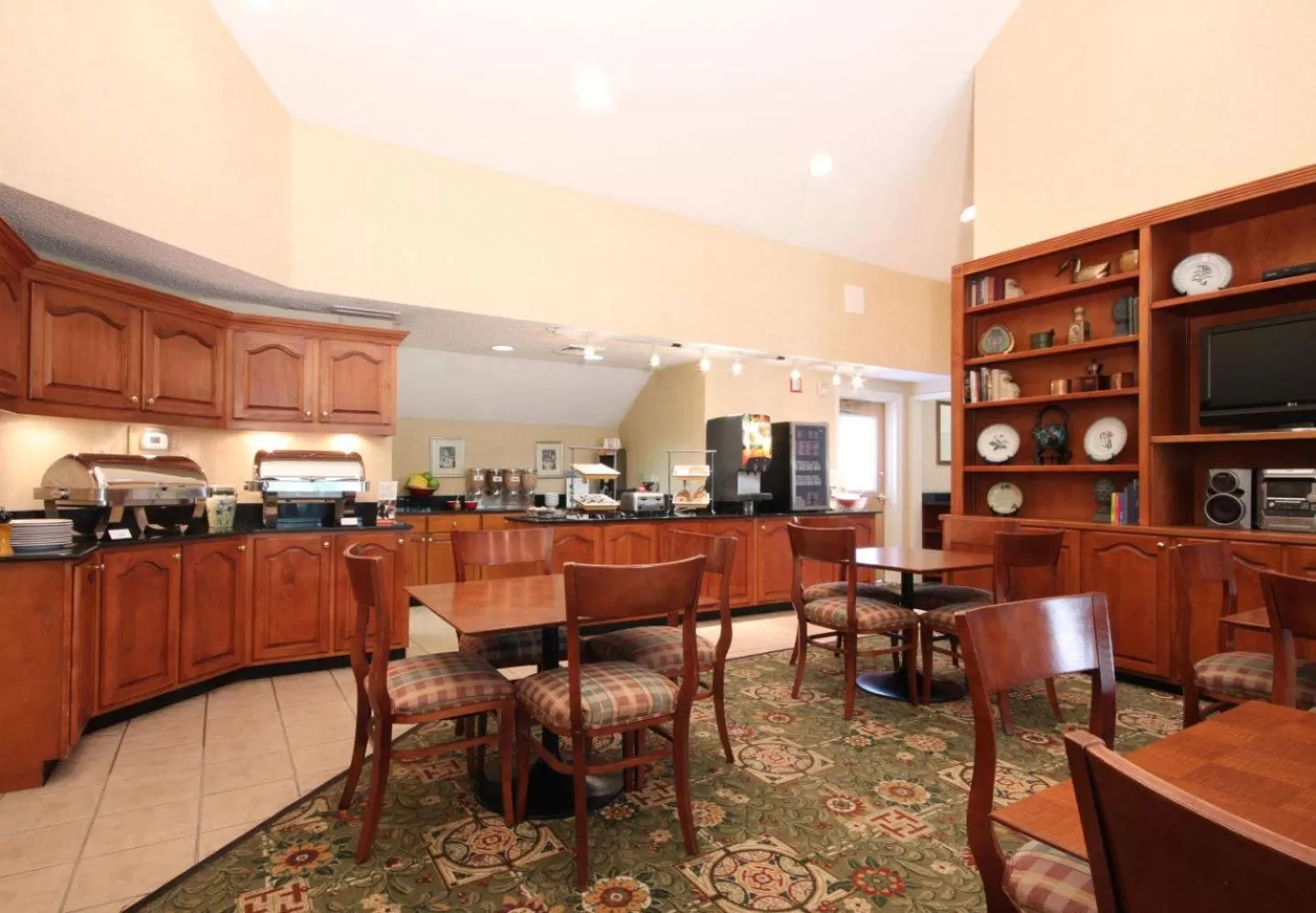 Breakfast in Hawthorn Suites by Wyndham Tinton Falls