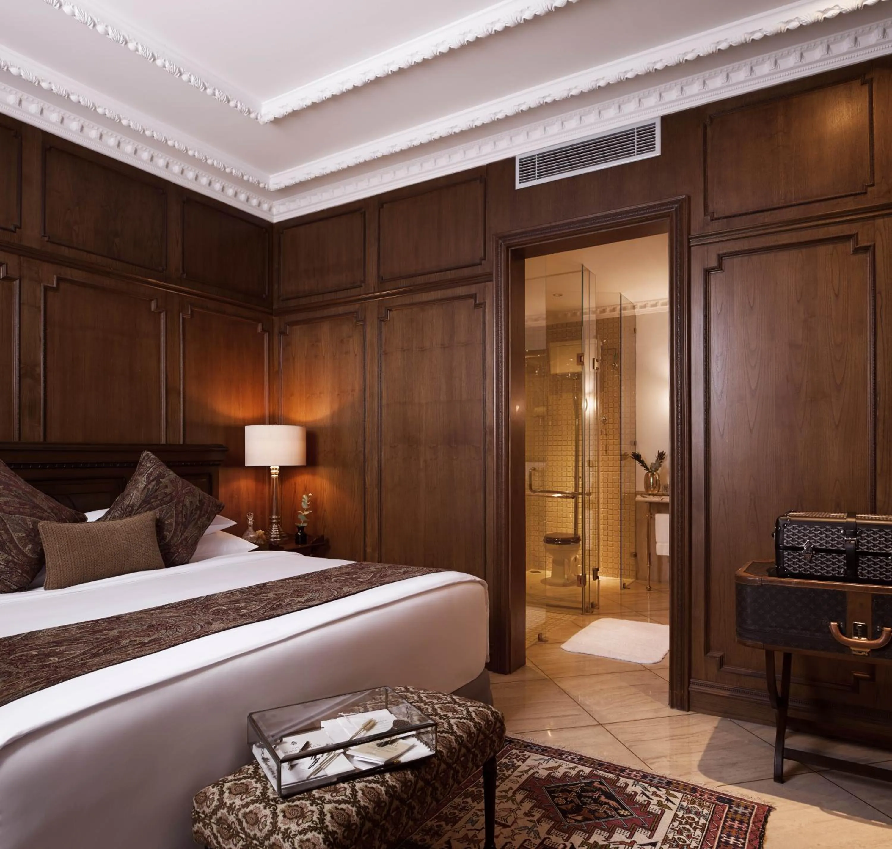 Bedroom, Bed in The Gunawarman