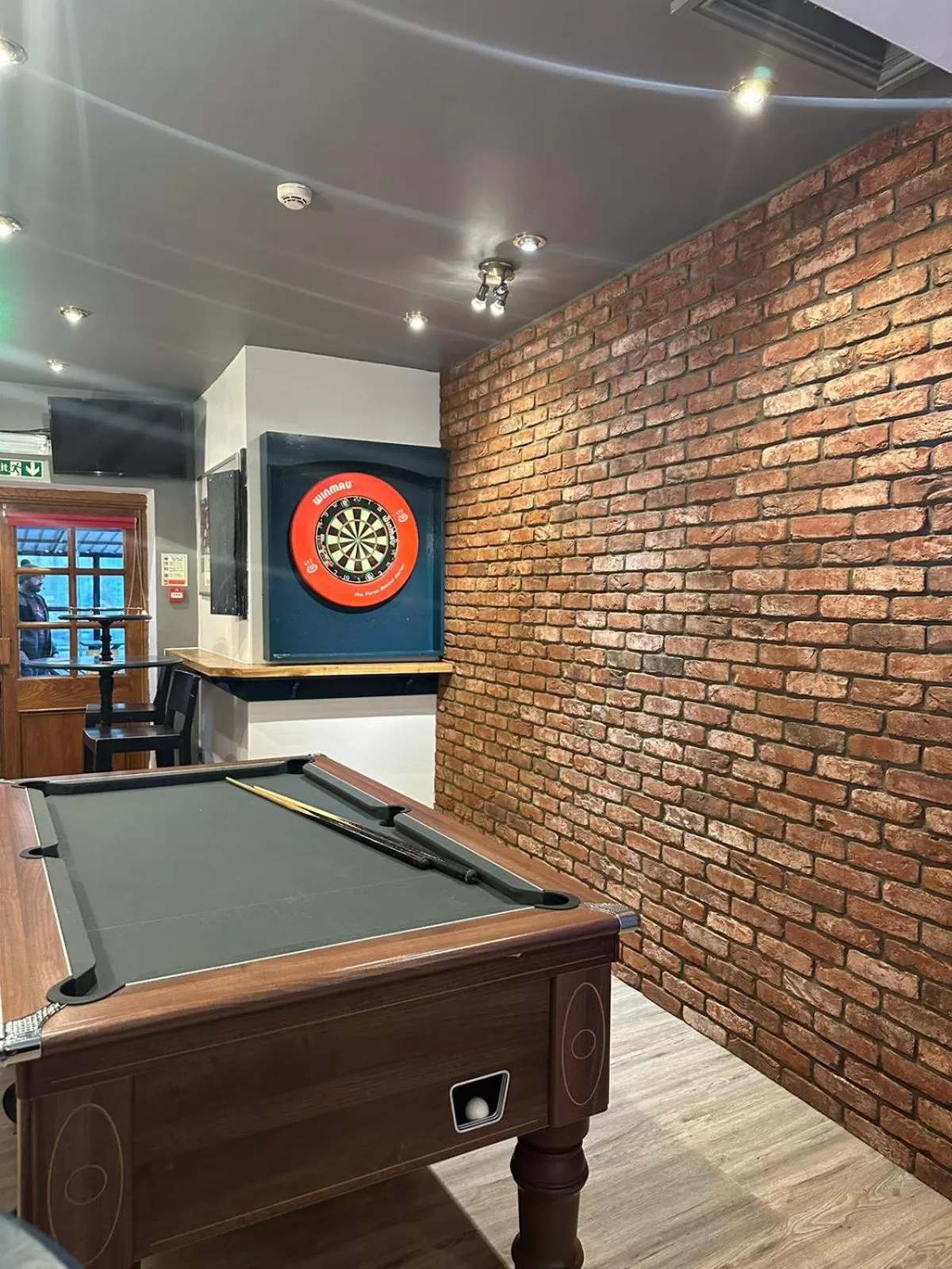 Billiard in Plas Coch Hotel Ltd