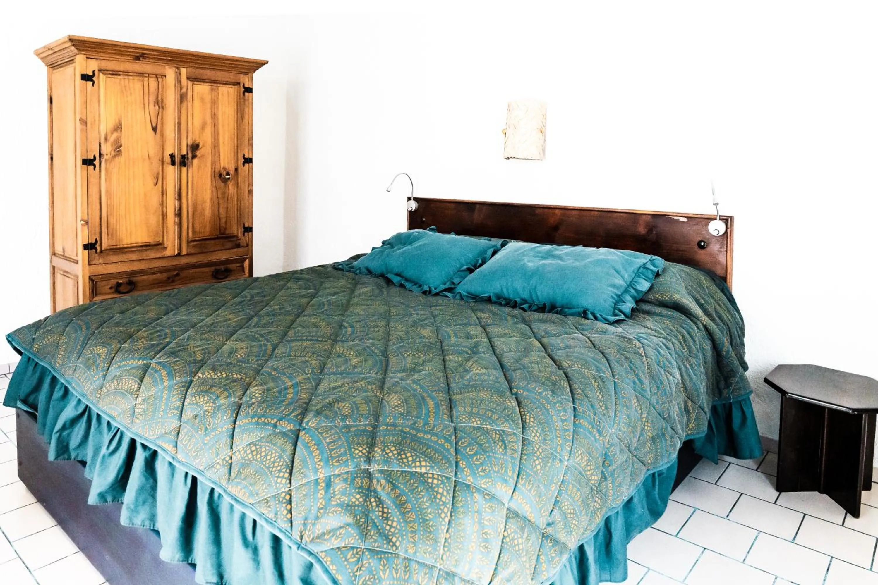 Triple Room with Balcony in Hotel Allende