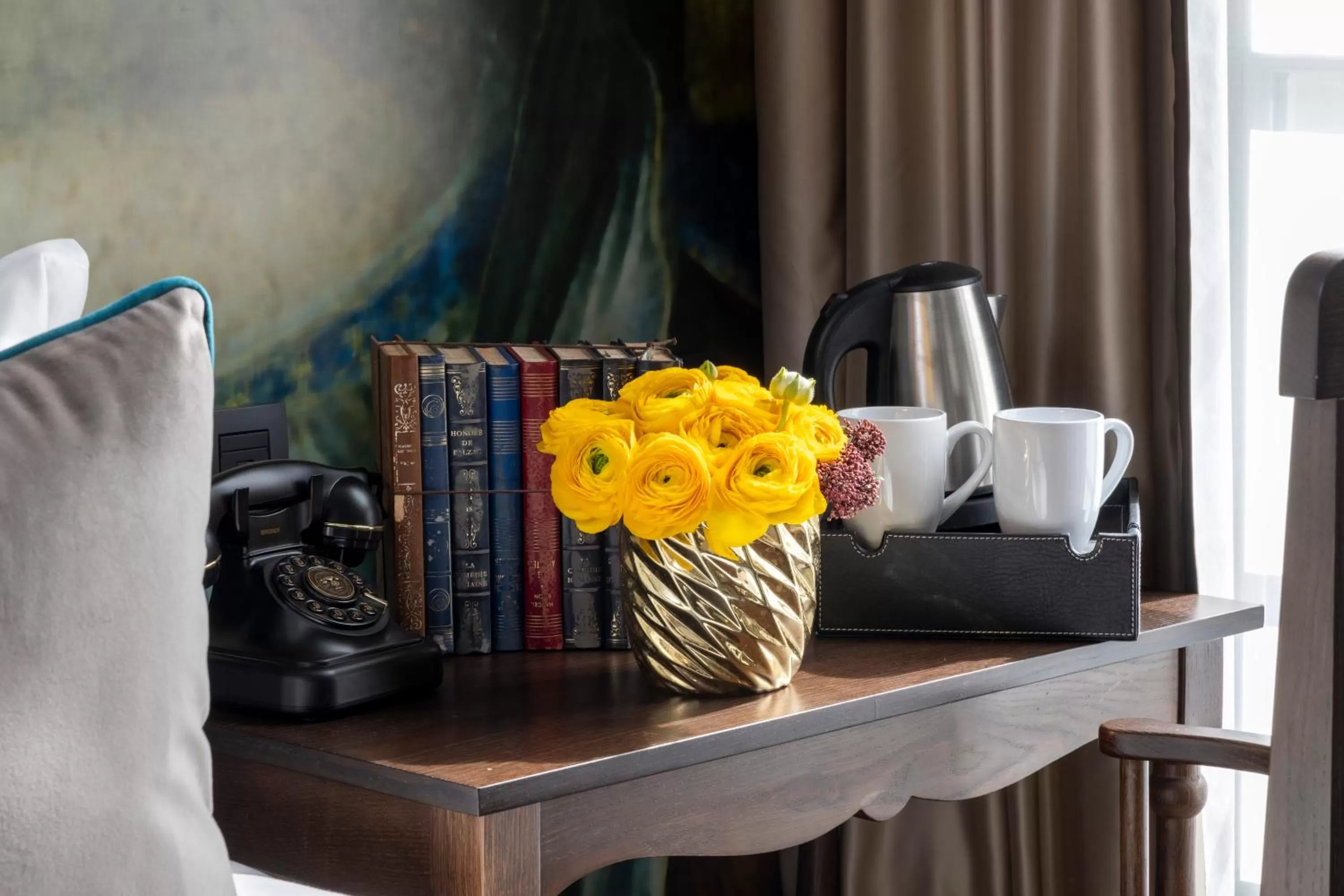 Coffee/tea facilities in Hôtel Vinci Due & Spa