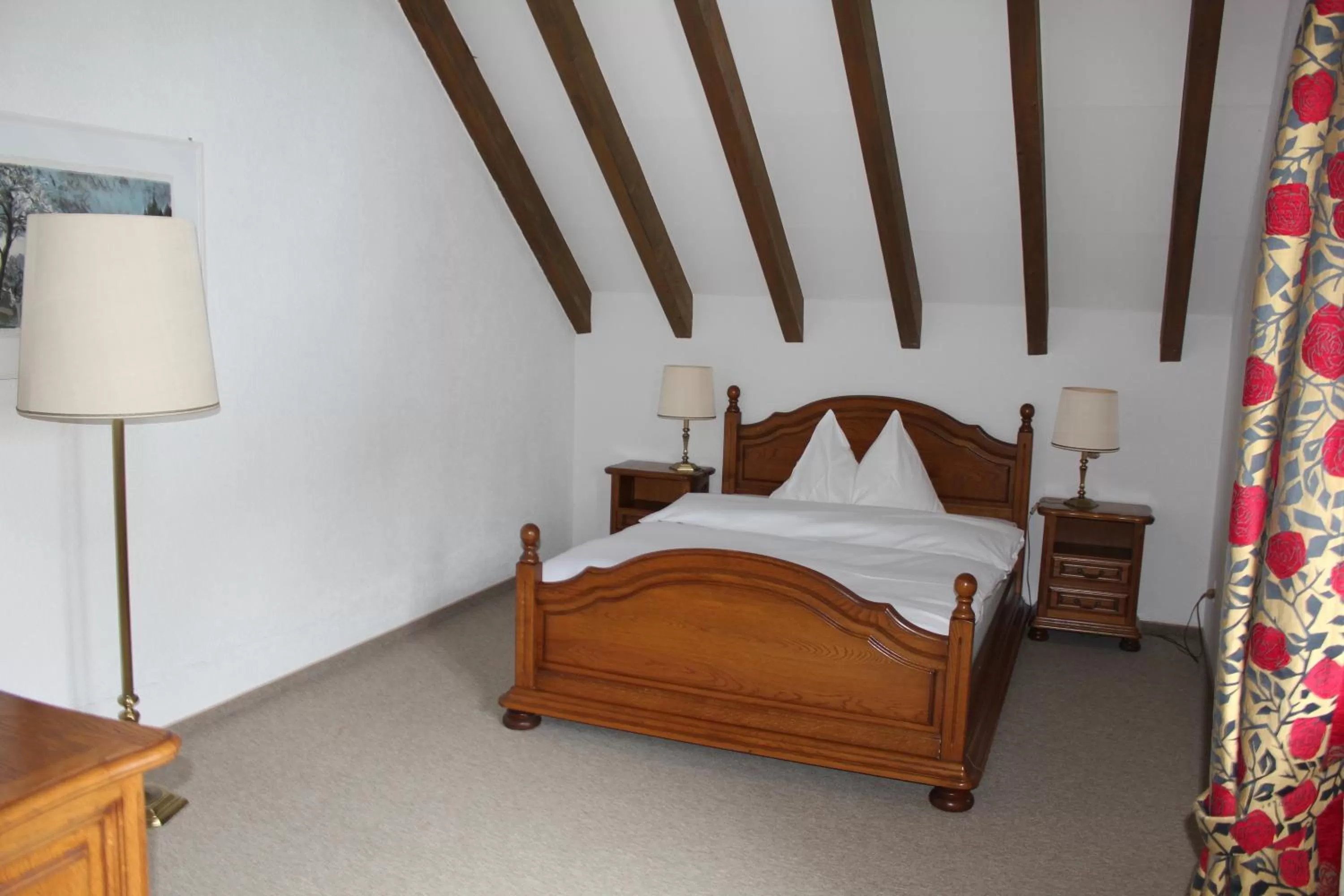 Bed in Landgasthof zu den drei Sternen