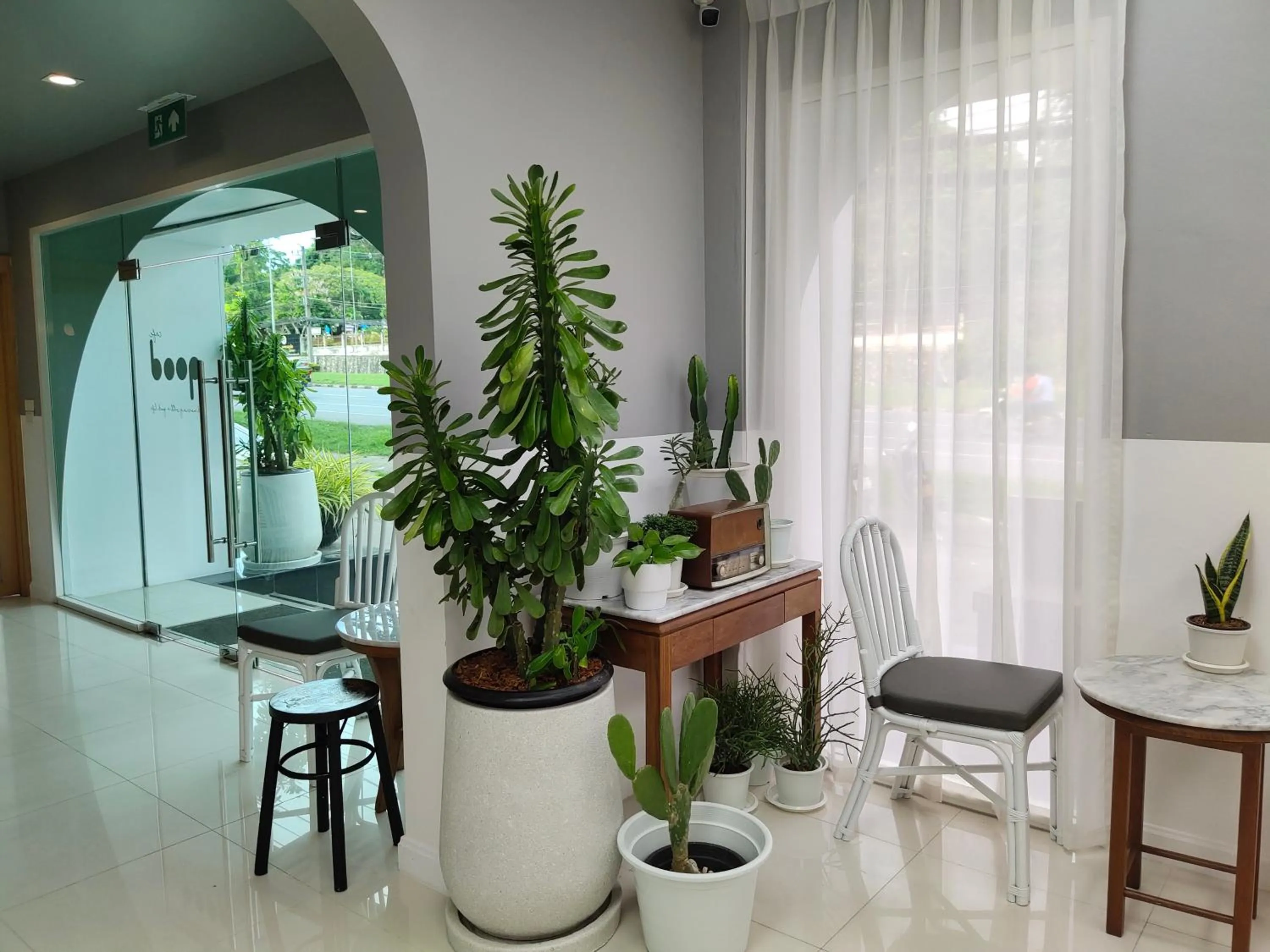 Restaurant/places to eat in Ratana Hotel Rassada, PHUKET TOWN- SHA Extra Plus