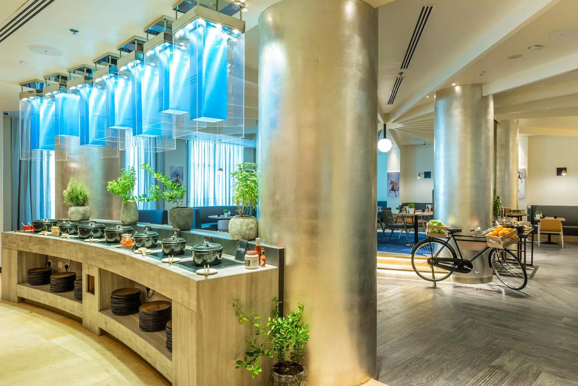 Restaurant/places to eat in Radisson Blu Hotel, Ajman