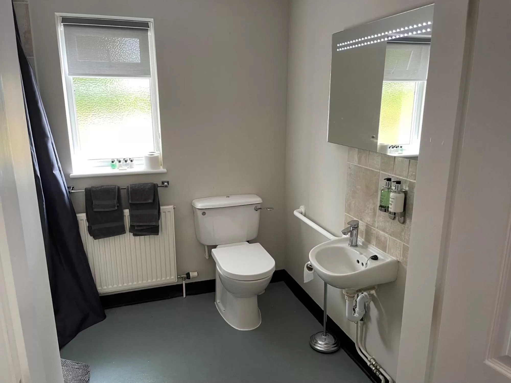 Bathroom in Village Limits Bed and Breakfast Rooms