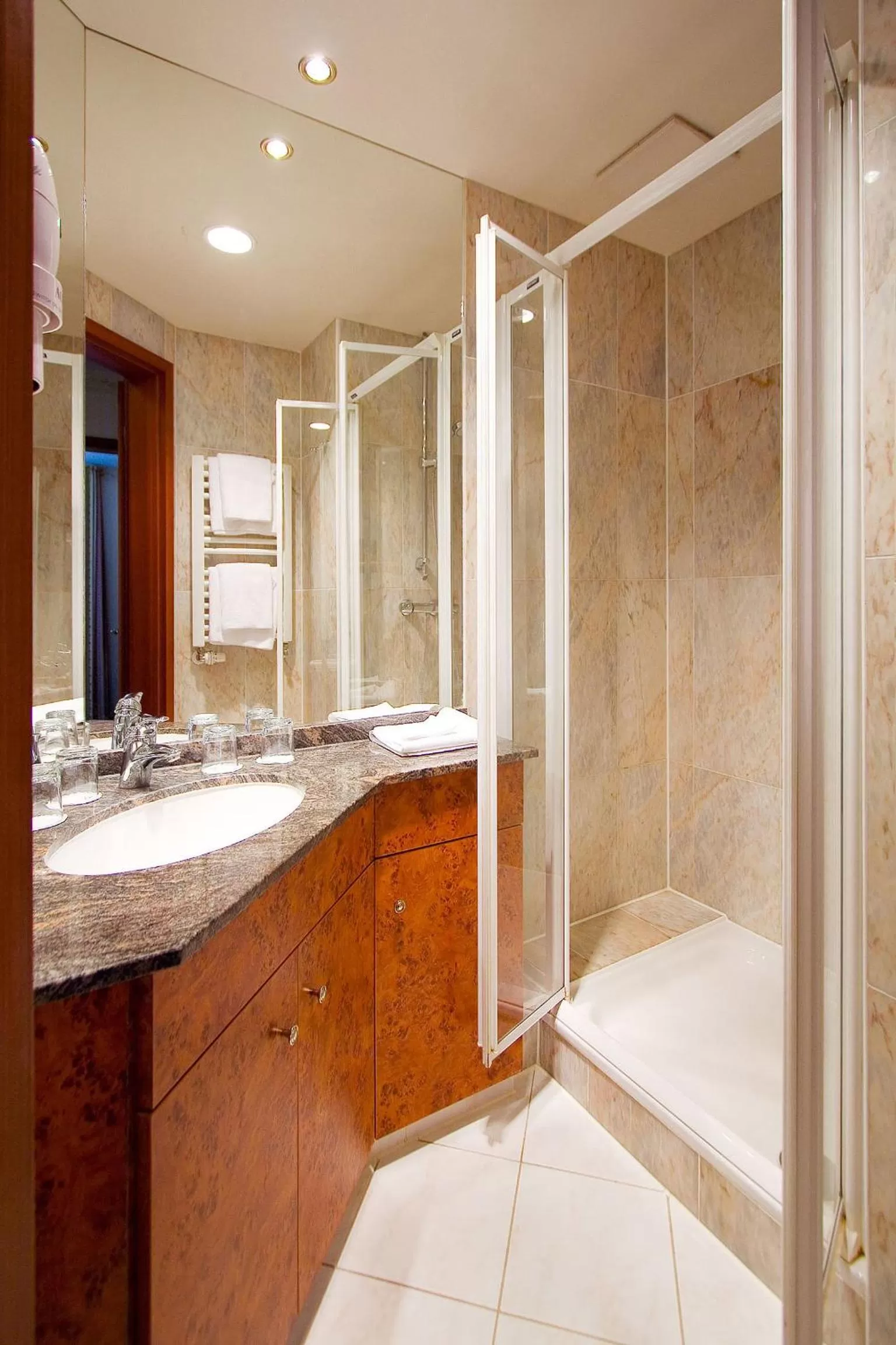 Bathroom in SEETELHOTEL Ostseeresidenz Ahlbeck