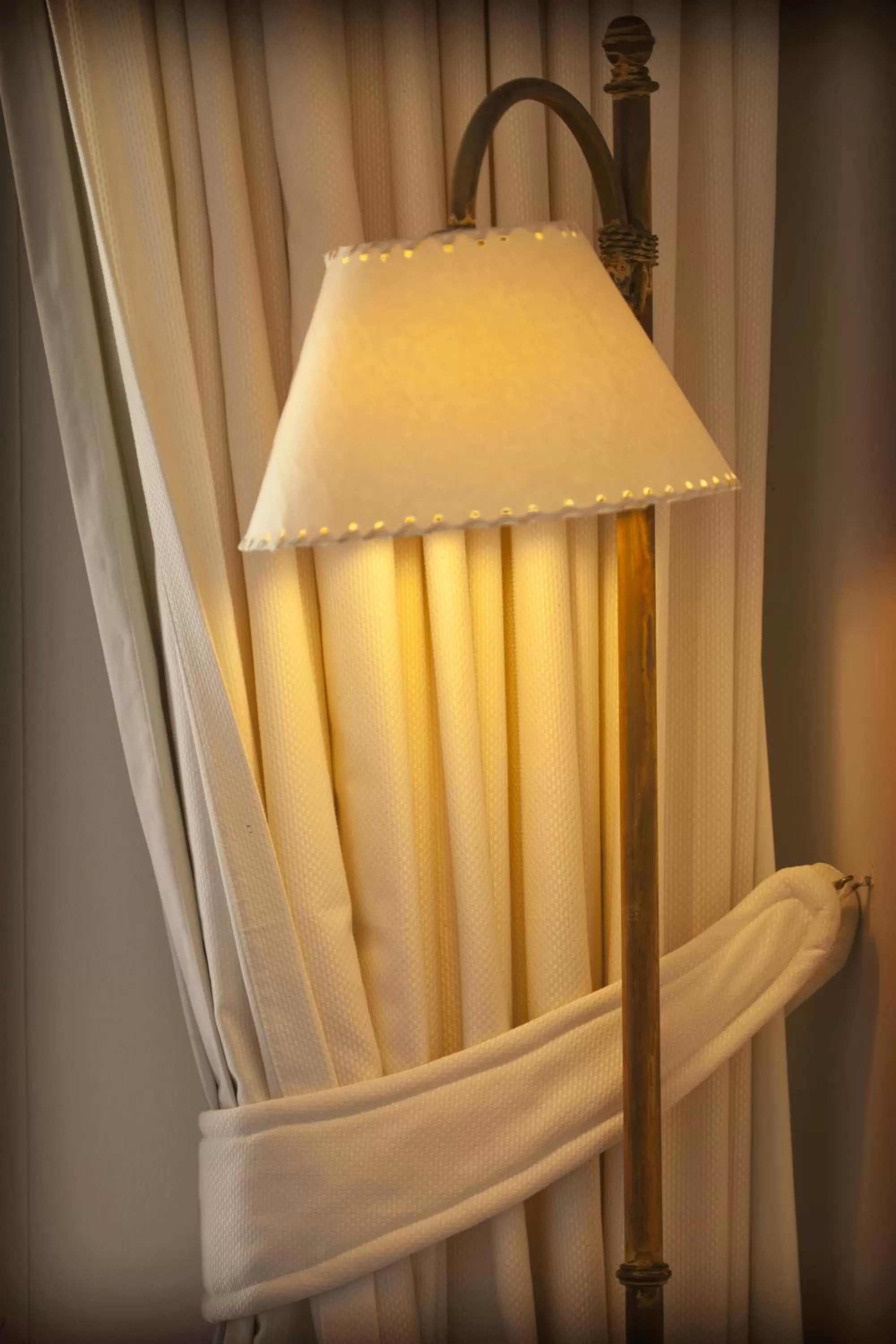 Decorative detail, TV/Entertainment Center in Hotel Posada del Río - Parque Metreñehue