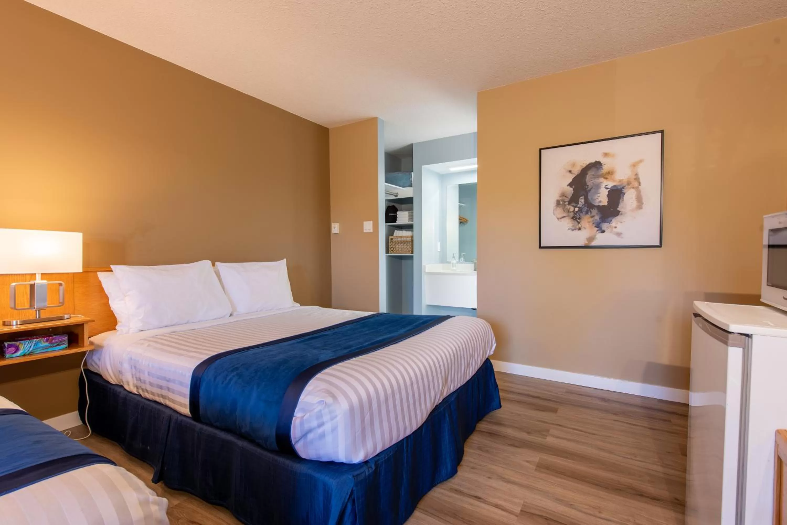 Bed in Ocean Crest Motel