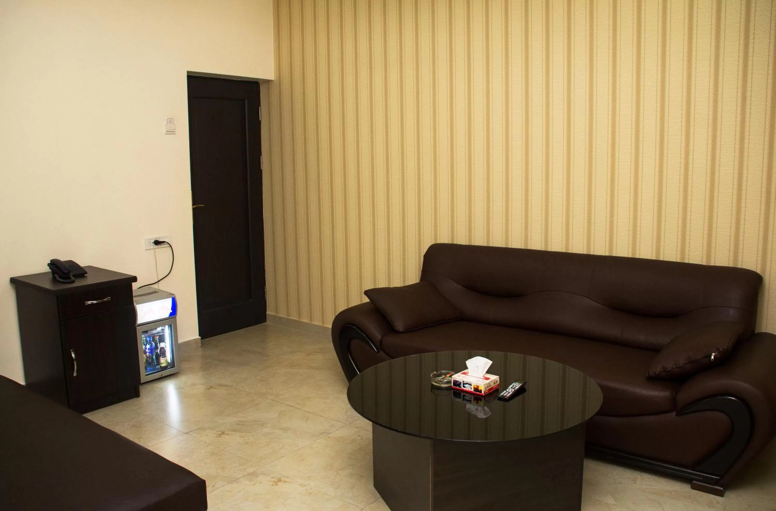 Living room, Seating Area in Mirage Hotel